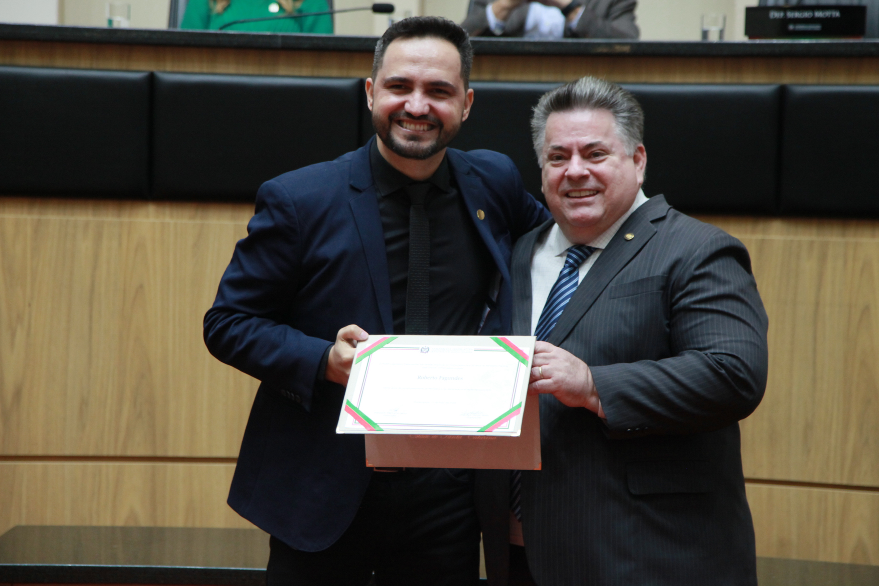 Sessão Especial em homenagem aos 35 anos do Ministério da Palavra Viva Church