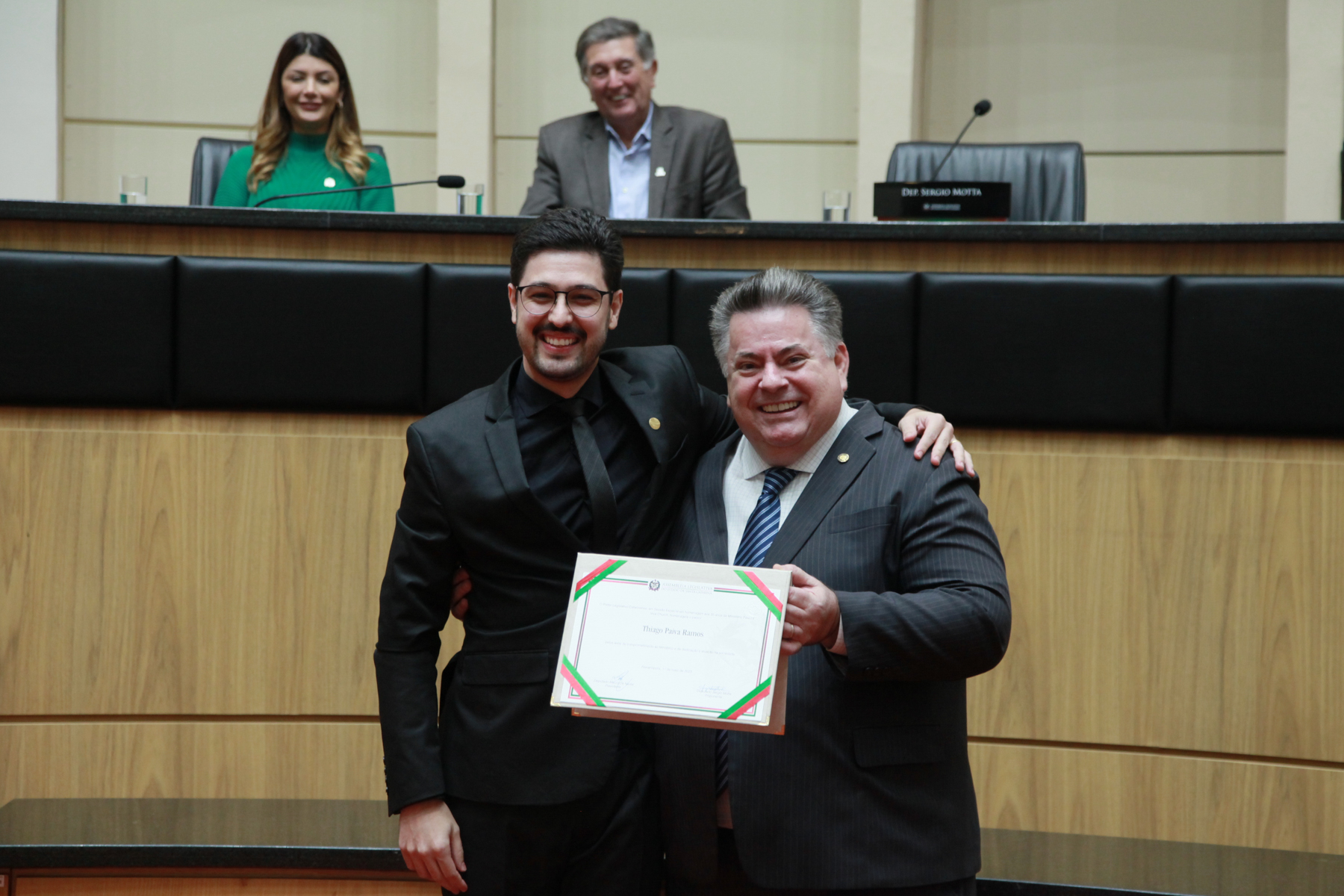 Sessão Especial em homenagem aos 35 anos do Ministério da Palavra Viva Church