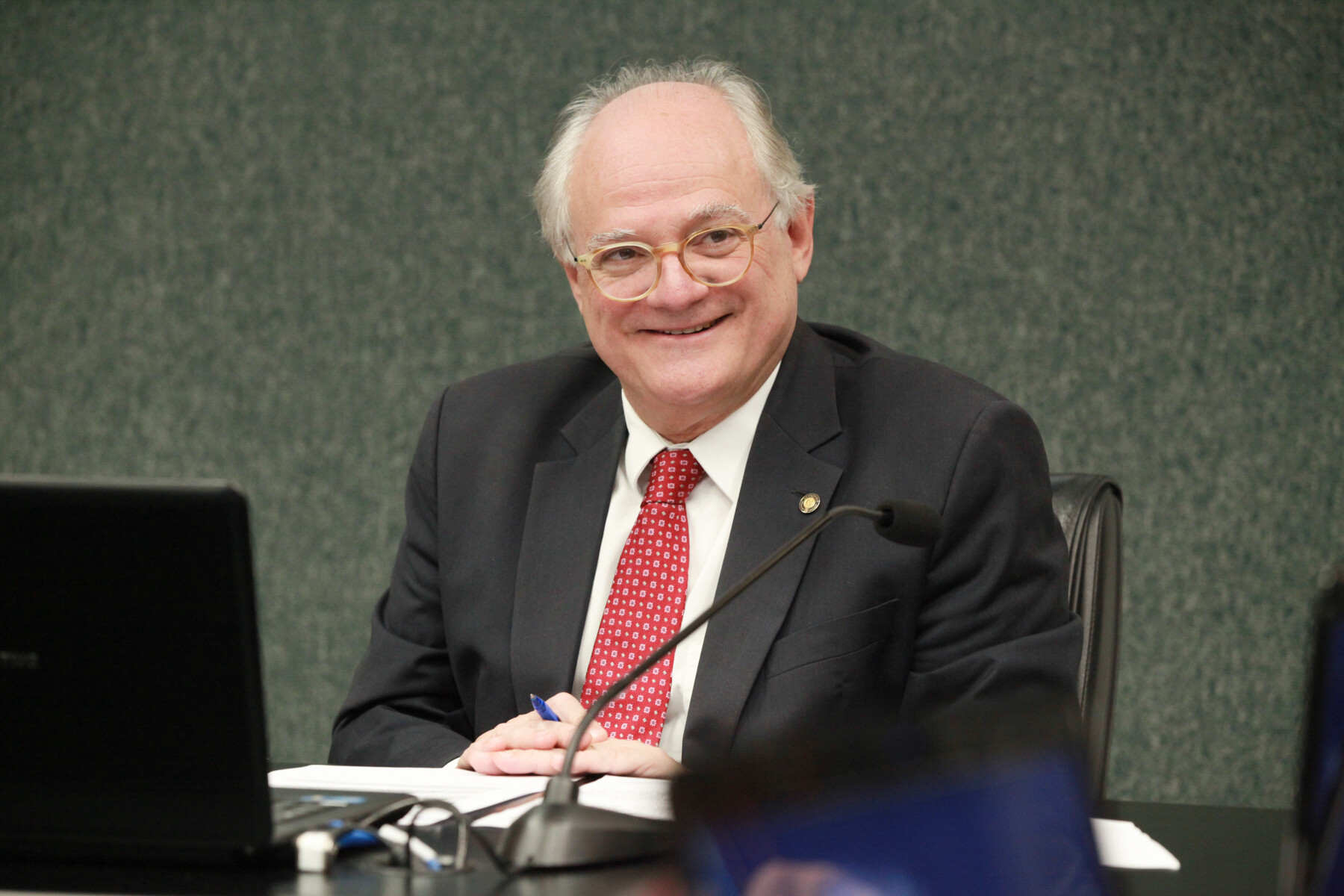 Deputado Dr. Vicente em reunião da Comissão de Defesa dos Direitos da Pessoa com Deficiência