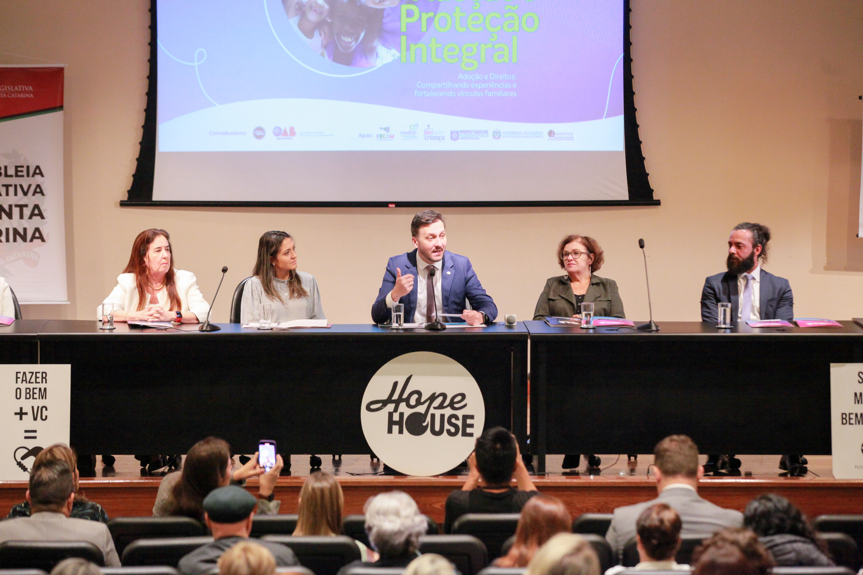 Seminário Adoção e Proteção Integral