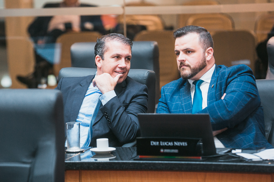 - Deputado Camilo Martins (Podemos) 	

 - Deputado Lucas Neves (Podemos)