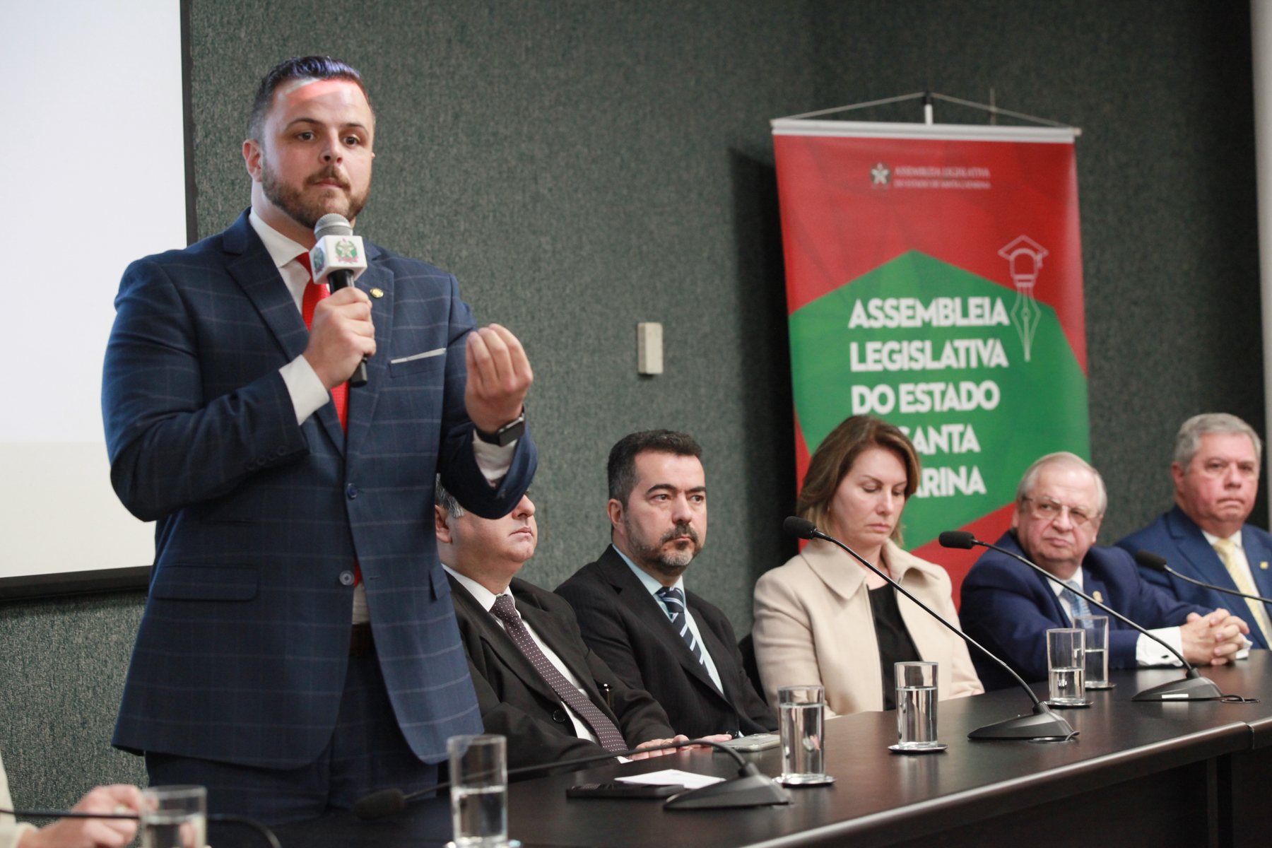 Seminário Estadual de Políticas Sobre Drogas: Desafios e Oportunidades - Deputado Lucas Neves (PODEMOS)