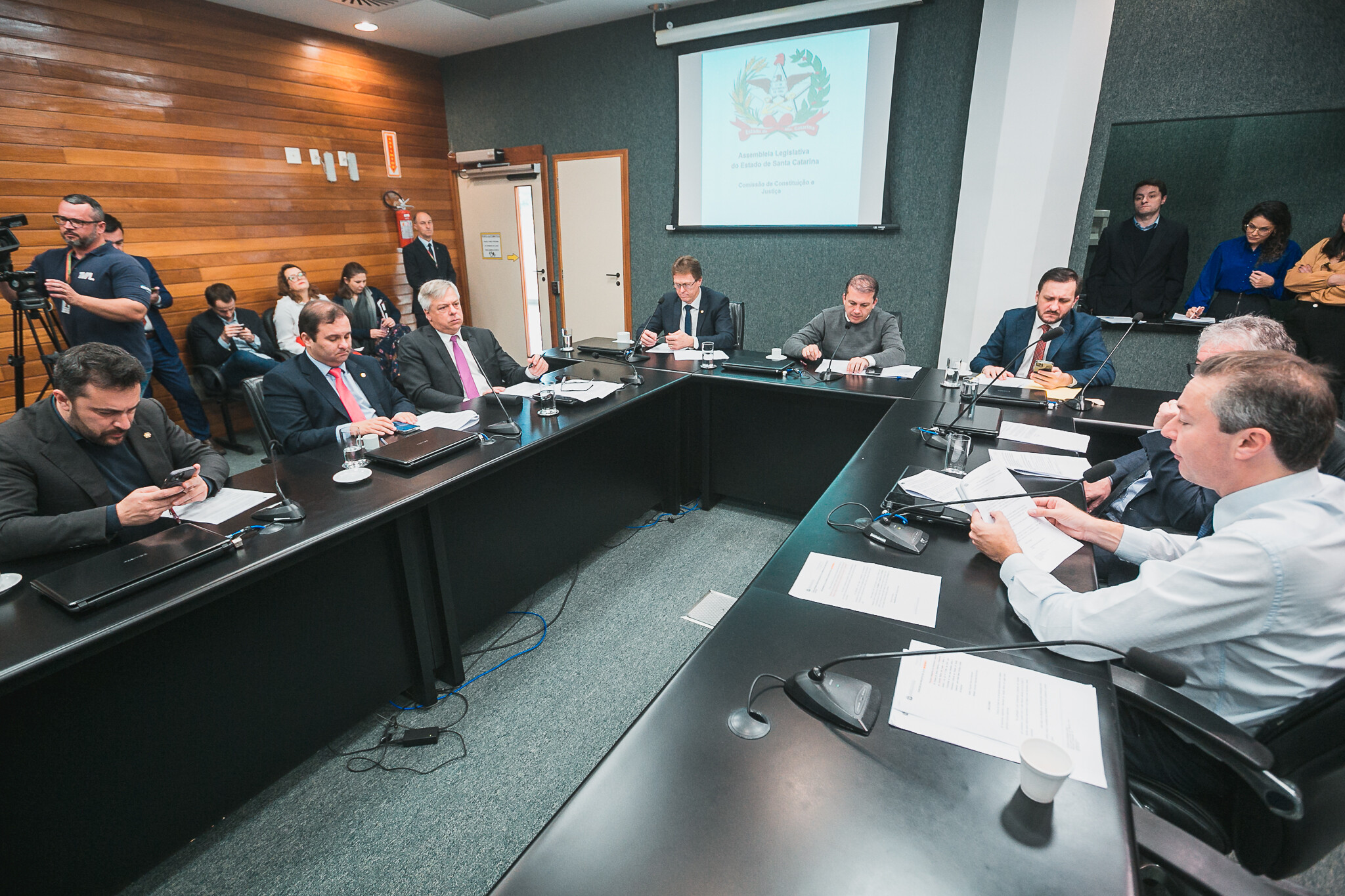 CCJ admite PEC que viabiliza Programa Universidade Gratuita