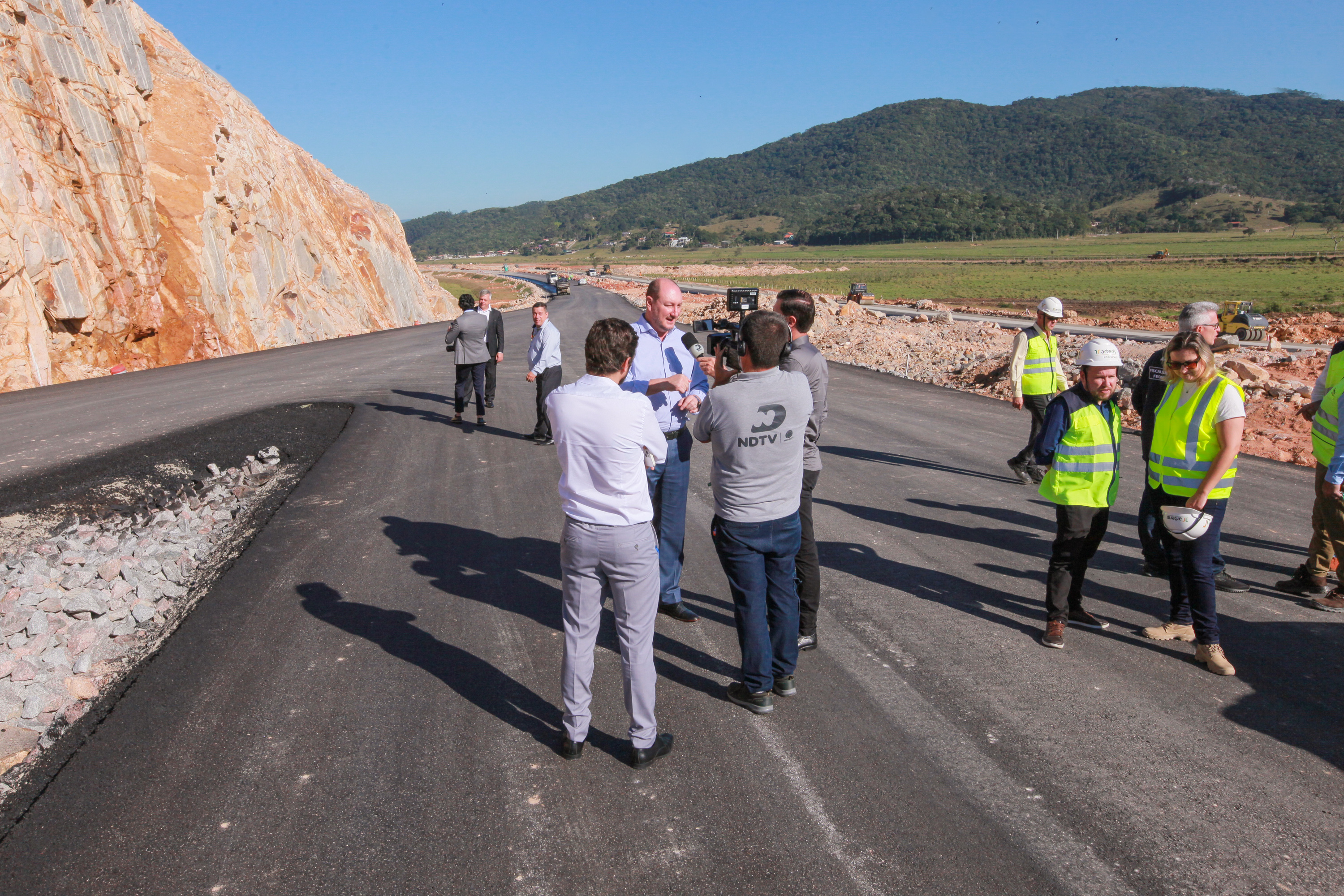 Presidente Mauro de Nadal visita contorno viário com Ministro dos Transportes Renan Filho