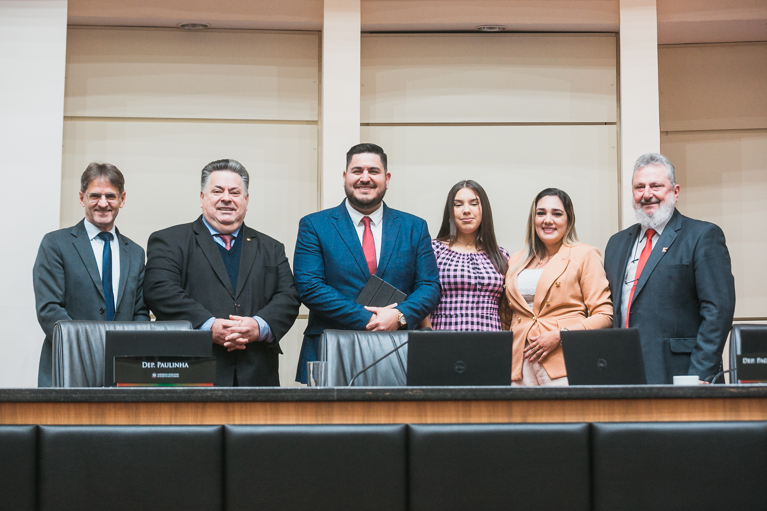 Deputado Neodi Saretta (PT) - Deputado Sergio Motta (Republicanos) Pastor Jorge Carrasco -Sofia Carrasco -Sandra Neira  - Deputado Padre Pedro Baldissera (PT)