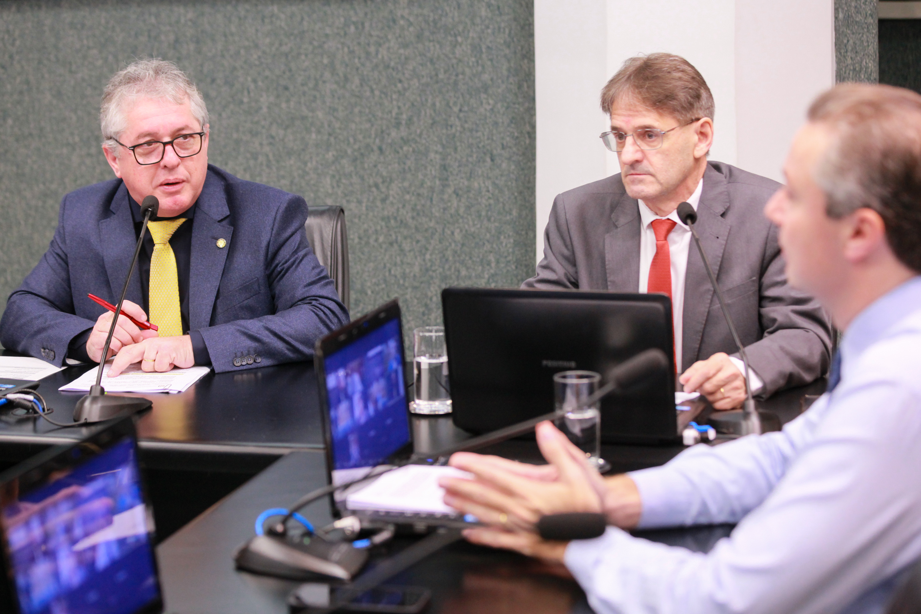 Comissão de Assuntos Municipais - Deputado Tiago Zilli (MDB) - Deputado Neodi Saretta (PT)