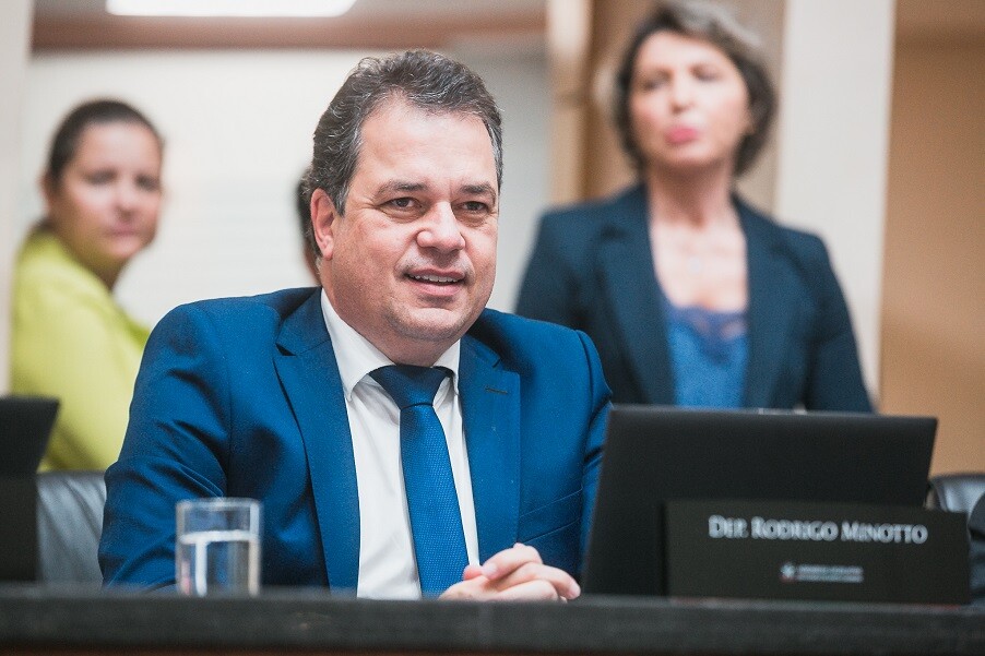 Deputado Rodrigo Minotto.