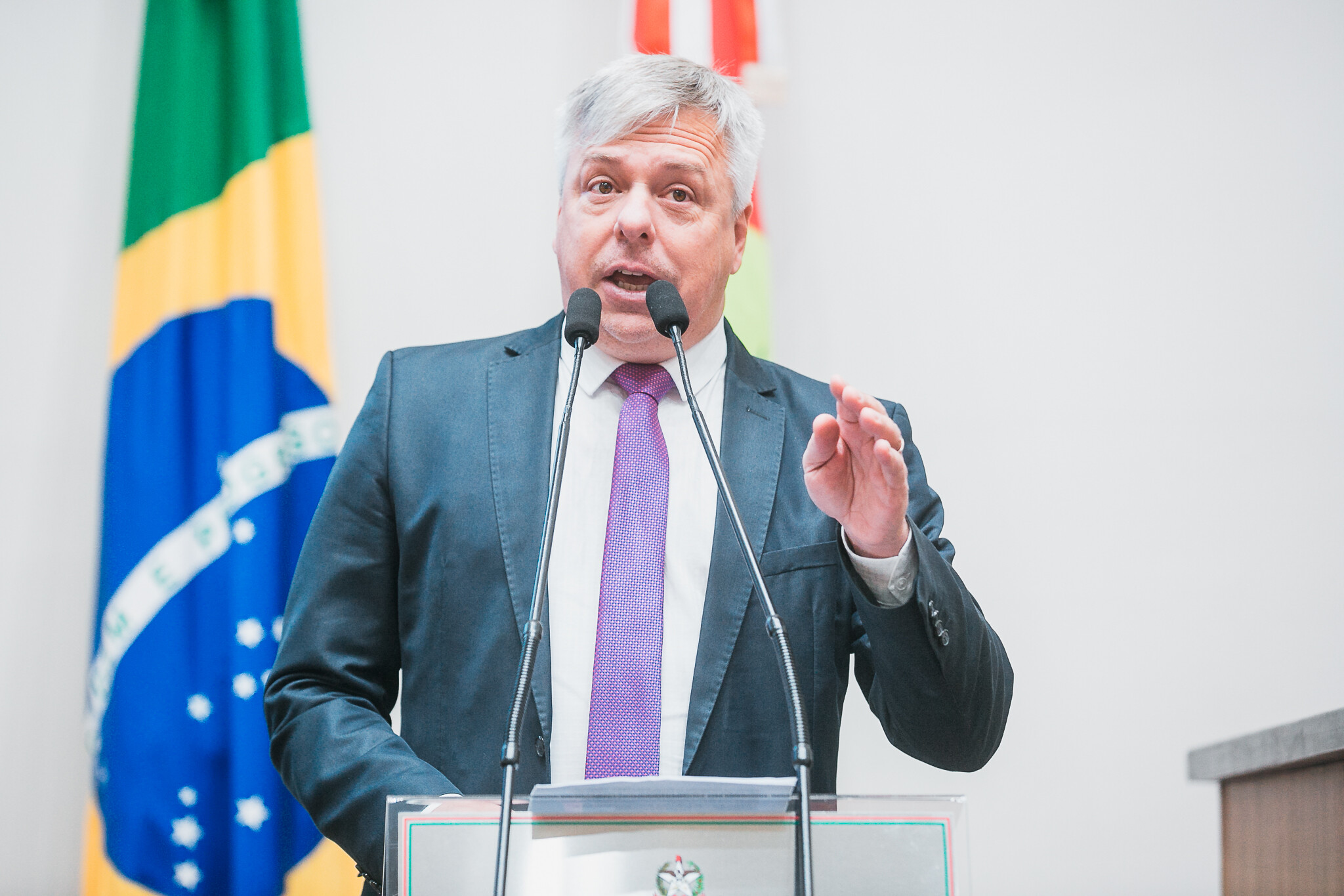 Deputado critica situação das rodovias e propõe direcionar parte do IPVA para manutenção