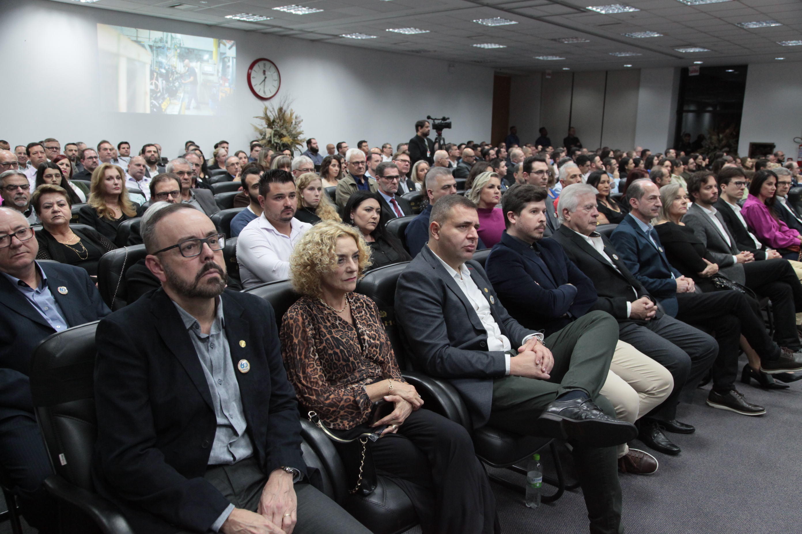 Sessão Solene em comemoração dos 60 anos da Empresa Schulz S.A.