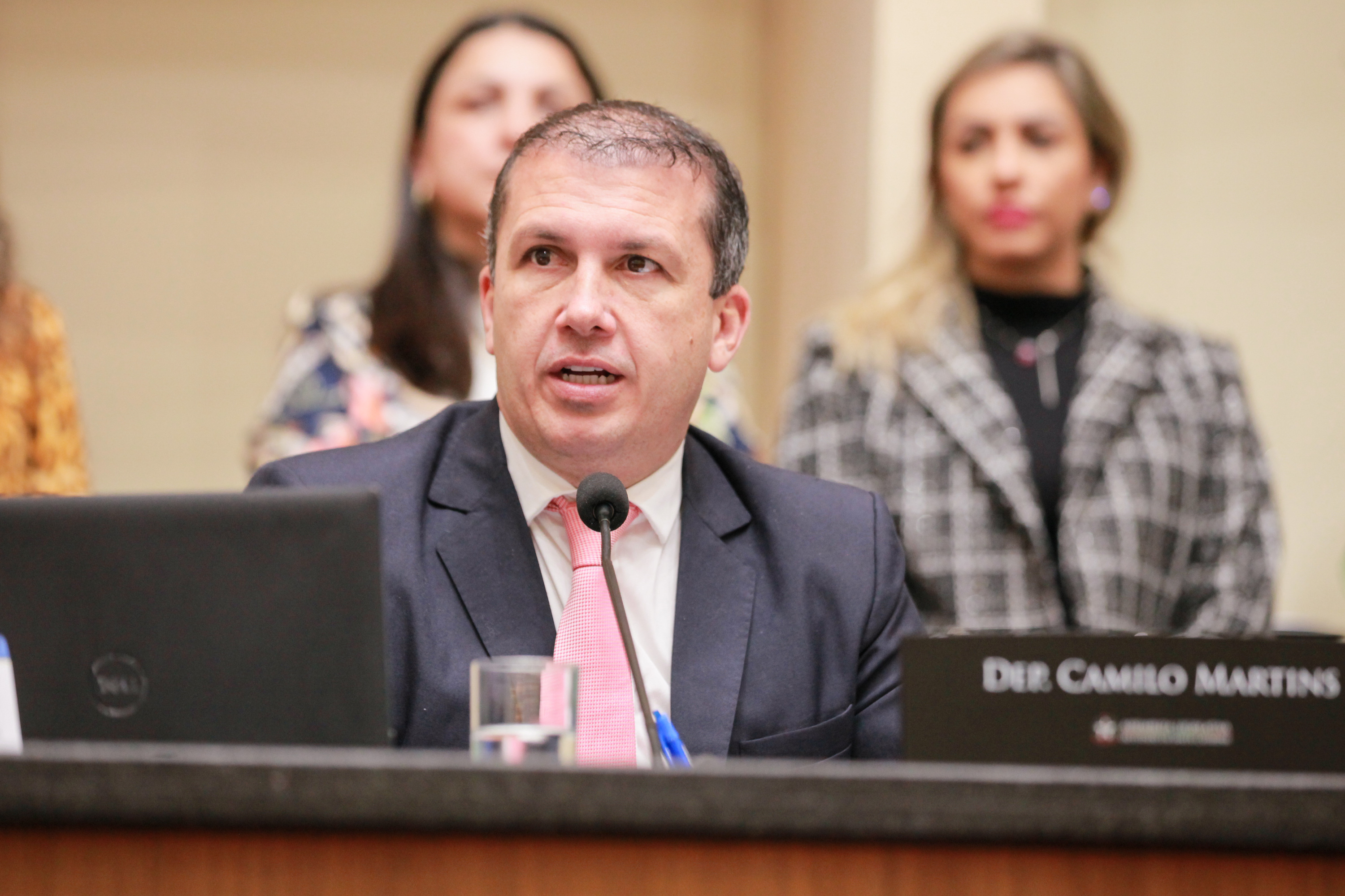 Comissão Conjunta: CCJ, Finanças e Educação - Camilo Martins (PODEMOS)