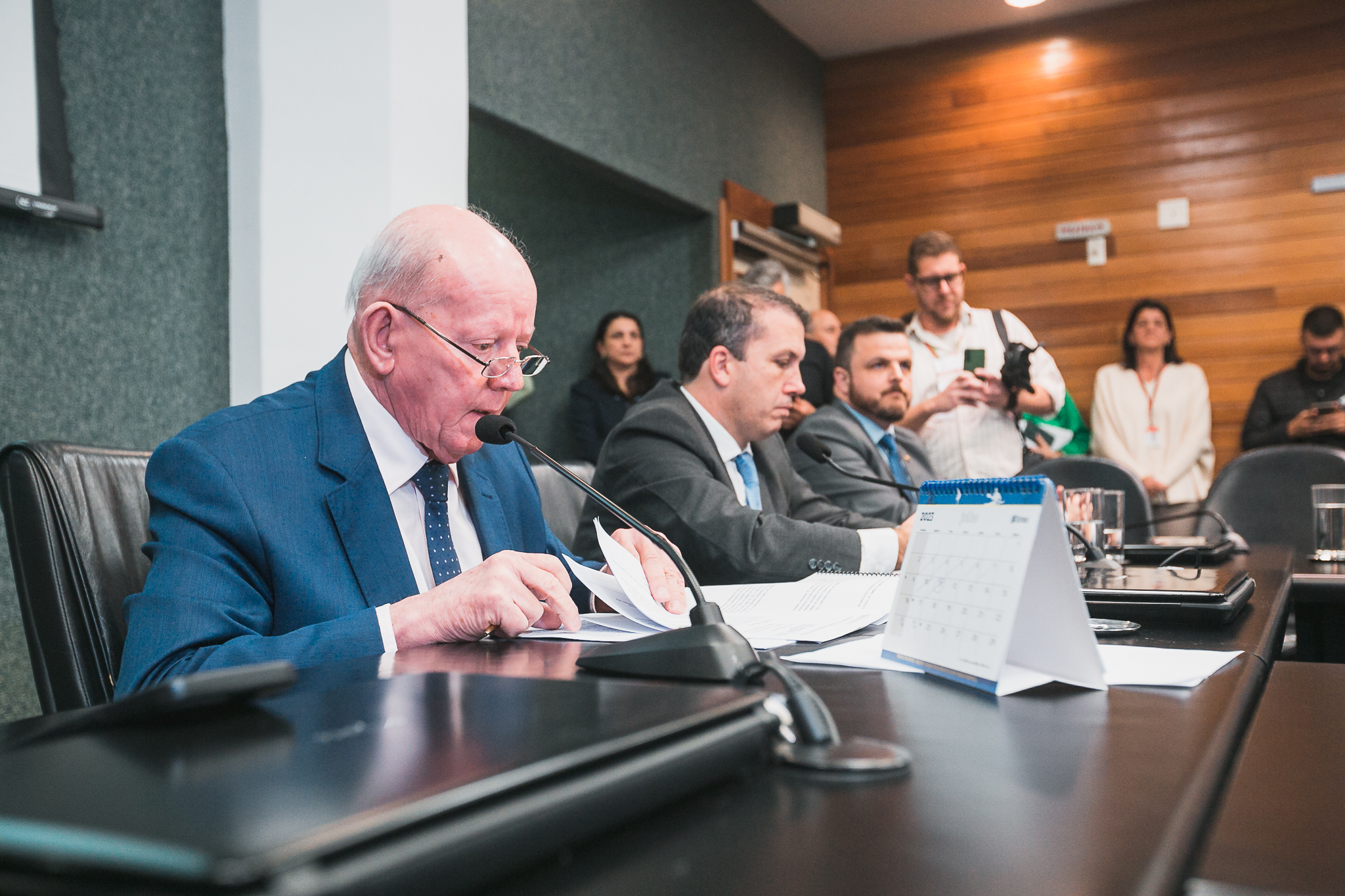 Comissão Conjunta - CCJ e Finanças e Tributação