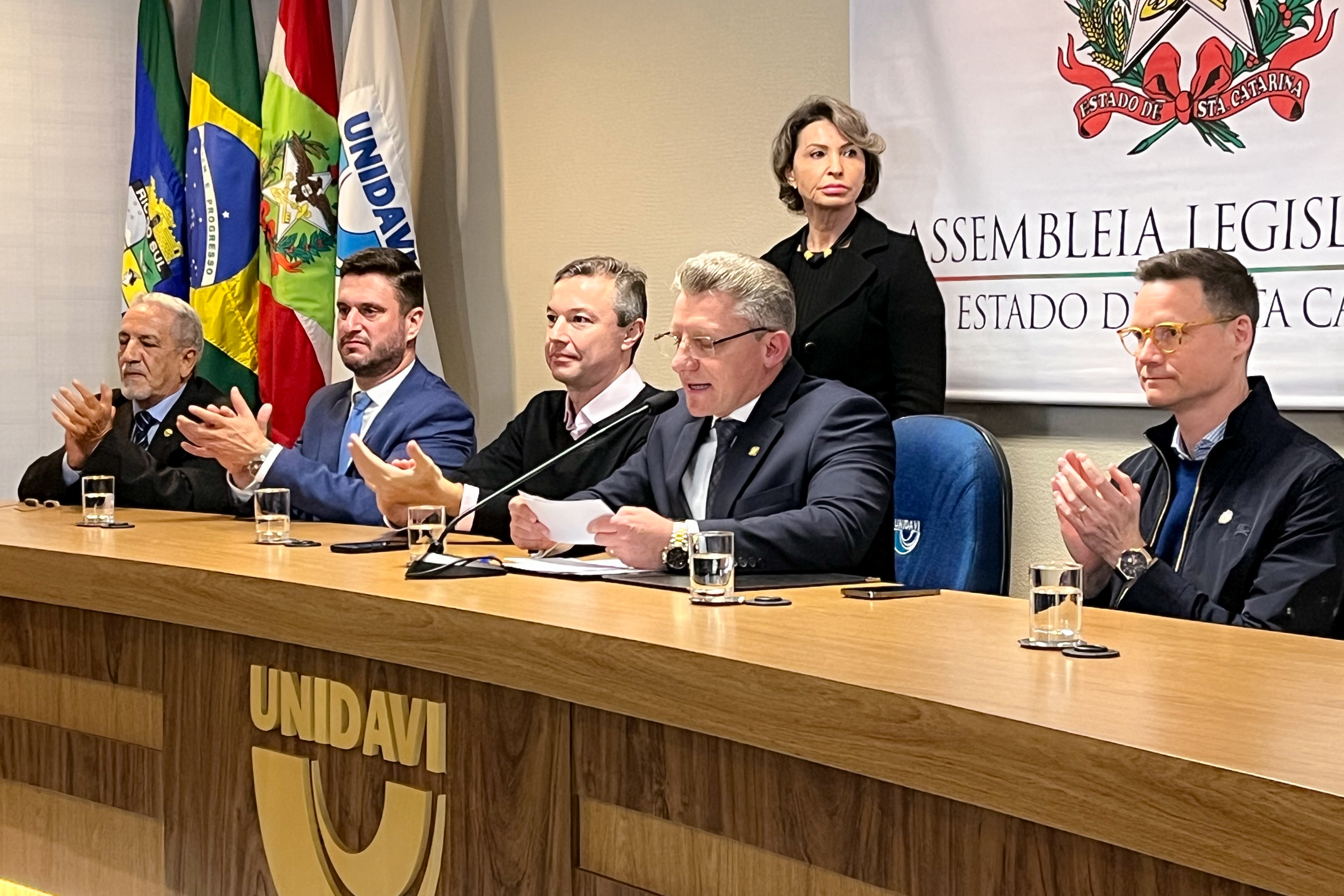 Sessão Solene em homenagem a UNIDAVI