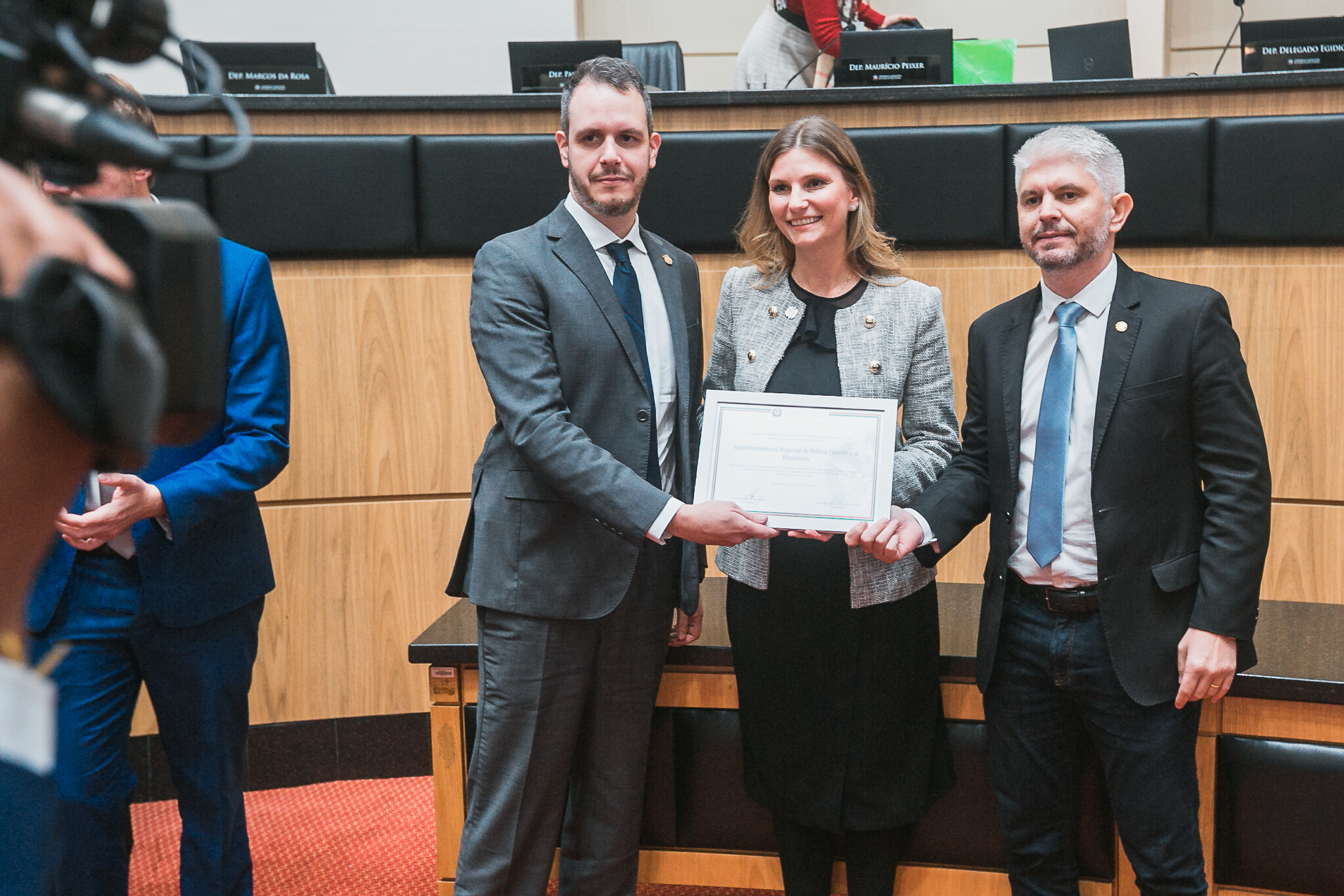 Tiago de Camargo Barros Luchetta, Andressa Fronza e o deputado Egidio Ferrari (PTB)
