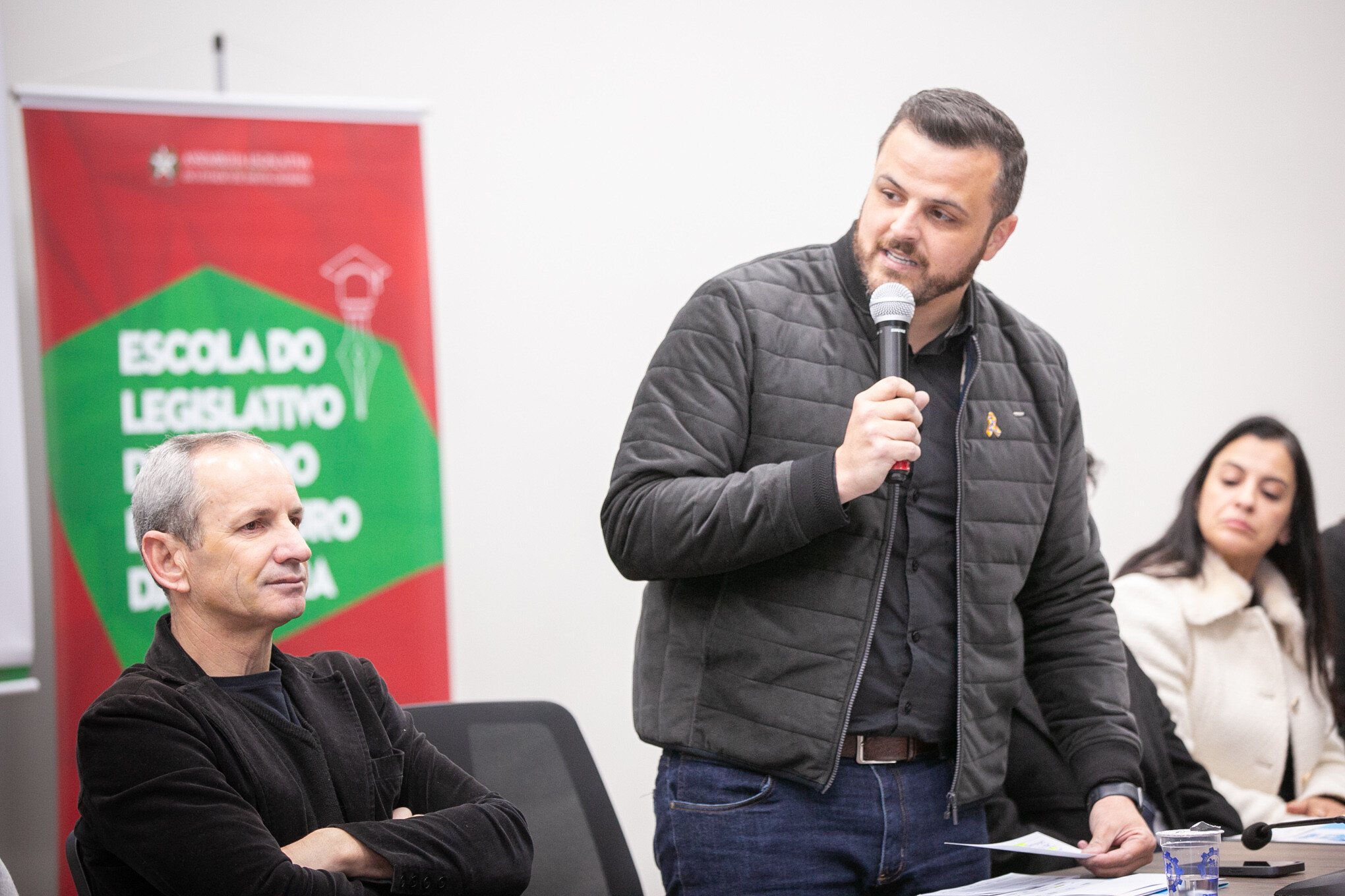 Seminário sobre autismo reúne especialistas em saúde, educação e assistência social