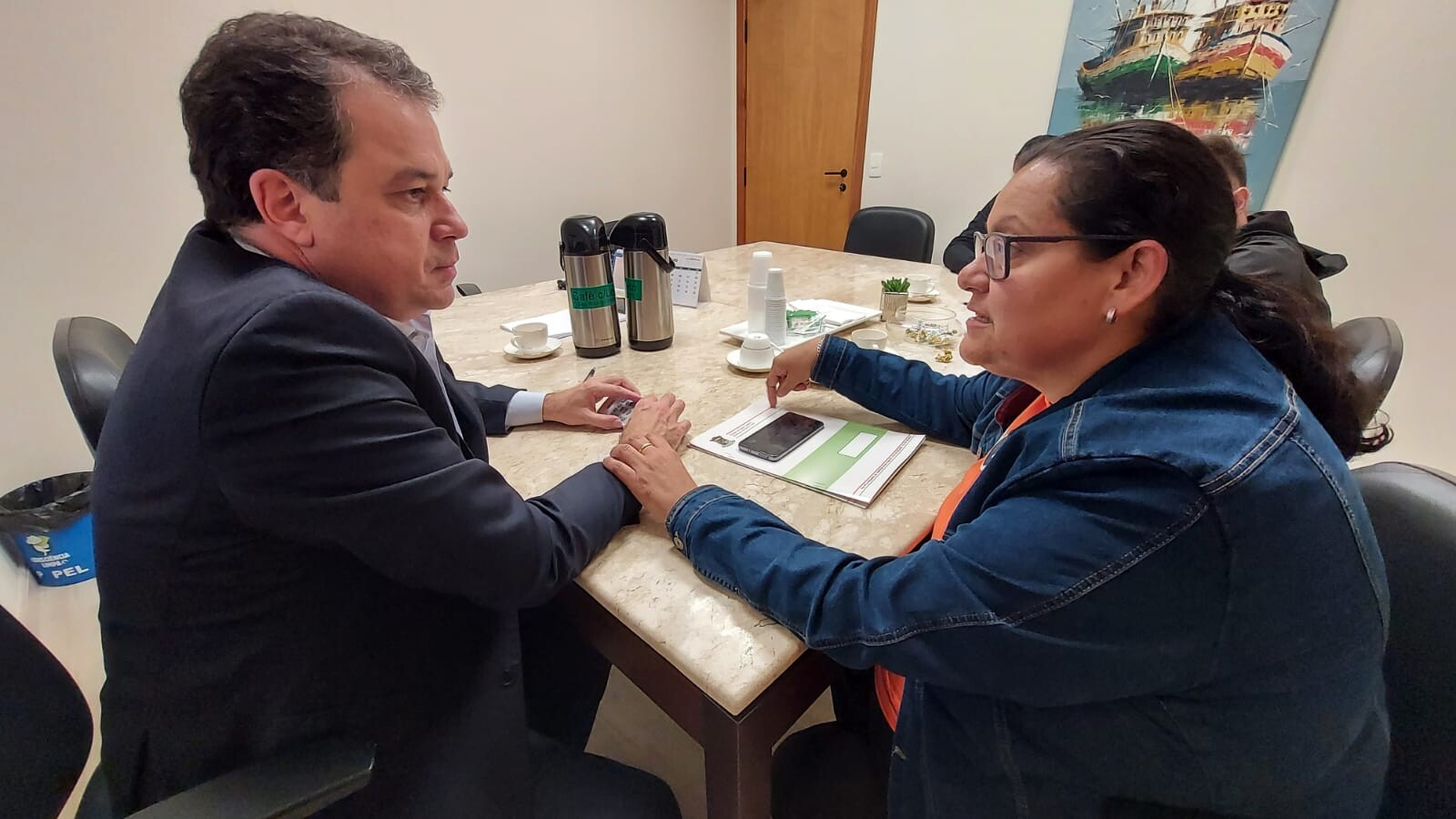 Deputado Rodrigo Minotto e vereadora e e suplente de deputada Jana Guedes