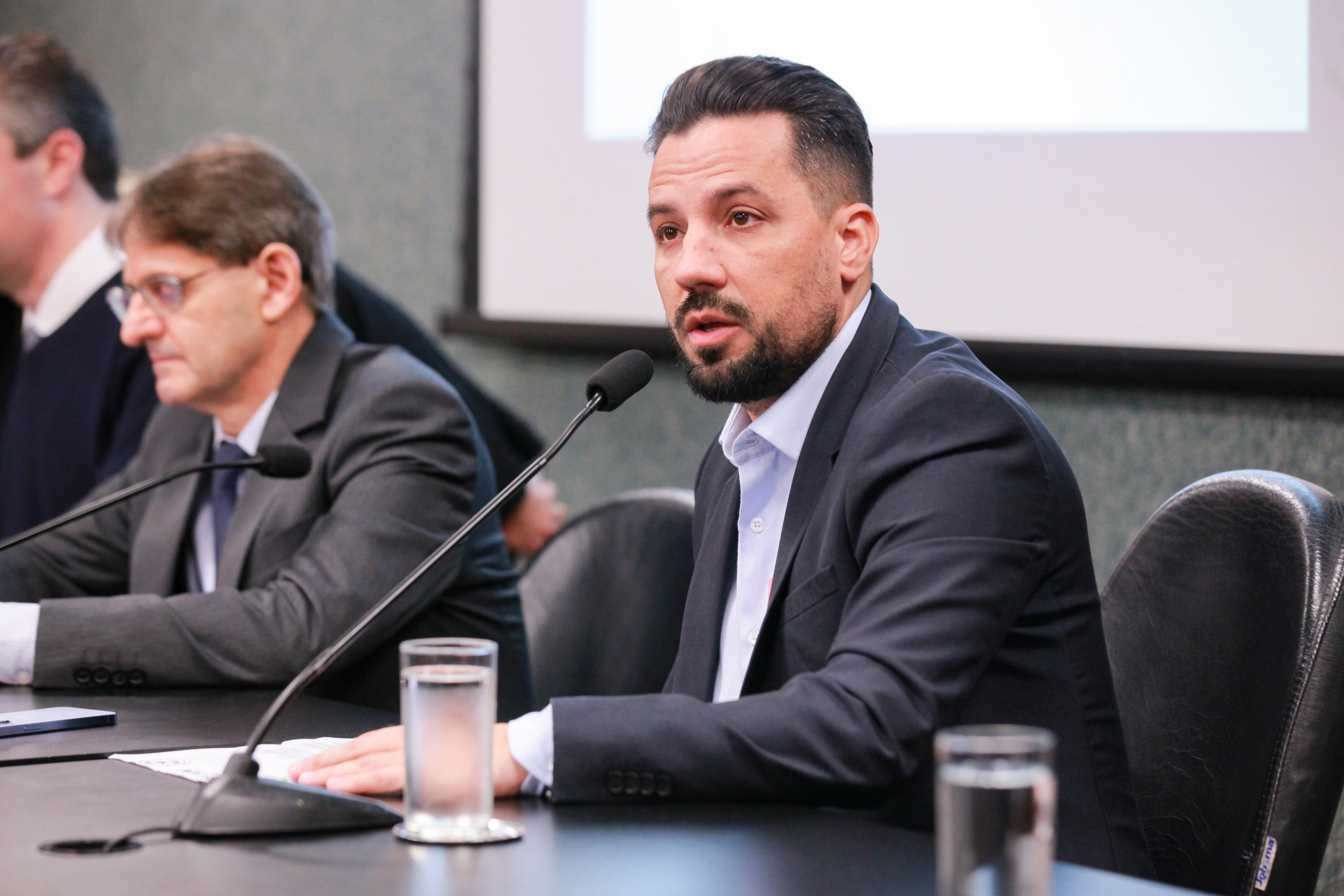 Audiência Pública para discutir a atuação do Estado nas ações da Defesa Civil nos Município