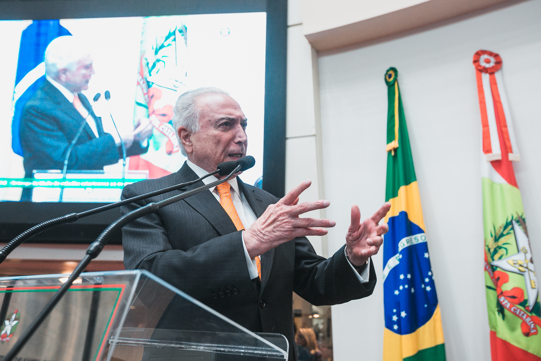 SESSÃO SOLENE -Título de cidadão catarinense ao ex-presidente da República Michel Temer