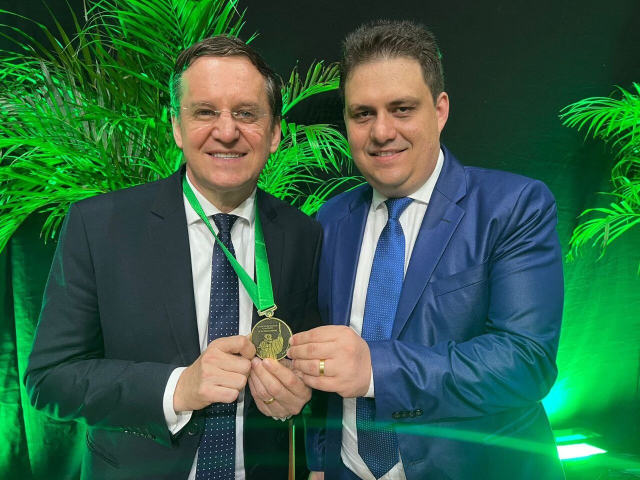 Deputado Miotto esteve entre as 21 lideranças homenageadas pelo legislativo chapecoense FOTO: Ascom deputado Jair Miotto