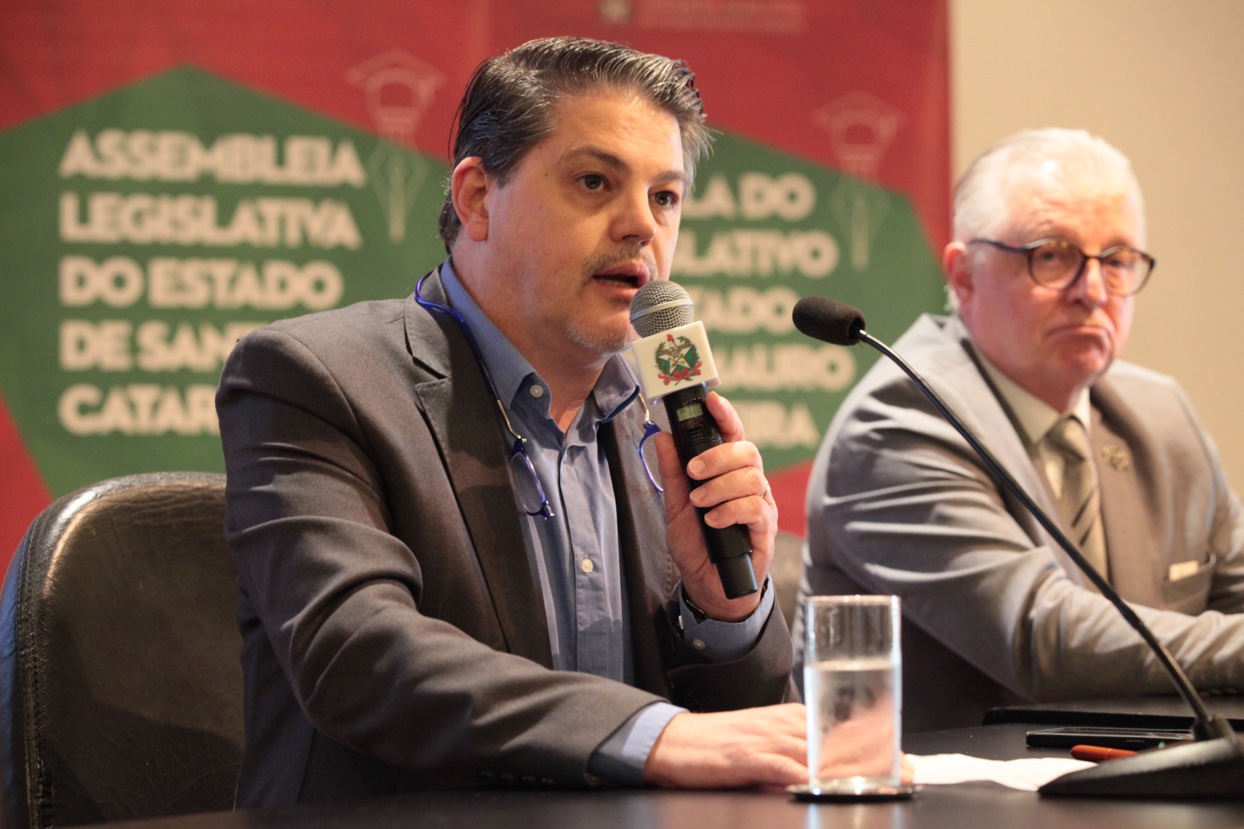 Seminário de Atenção a Saúde das Pessoas com Doenças Raras.