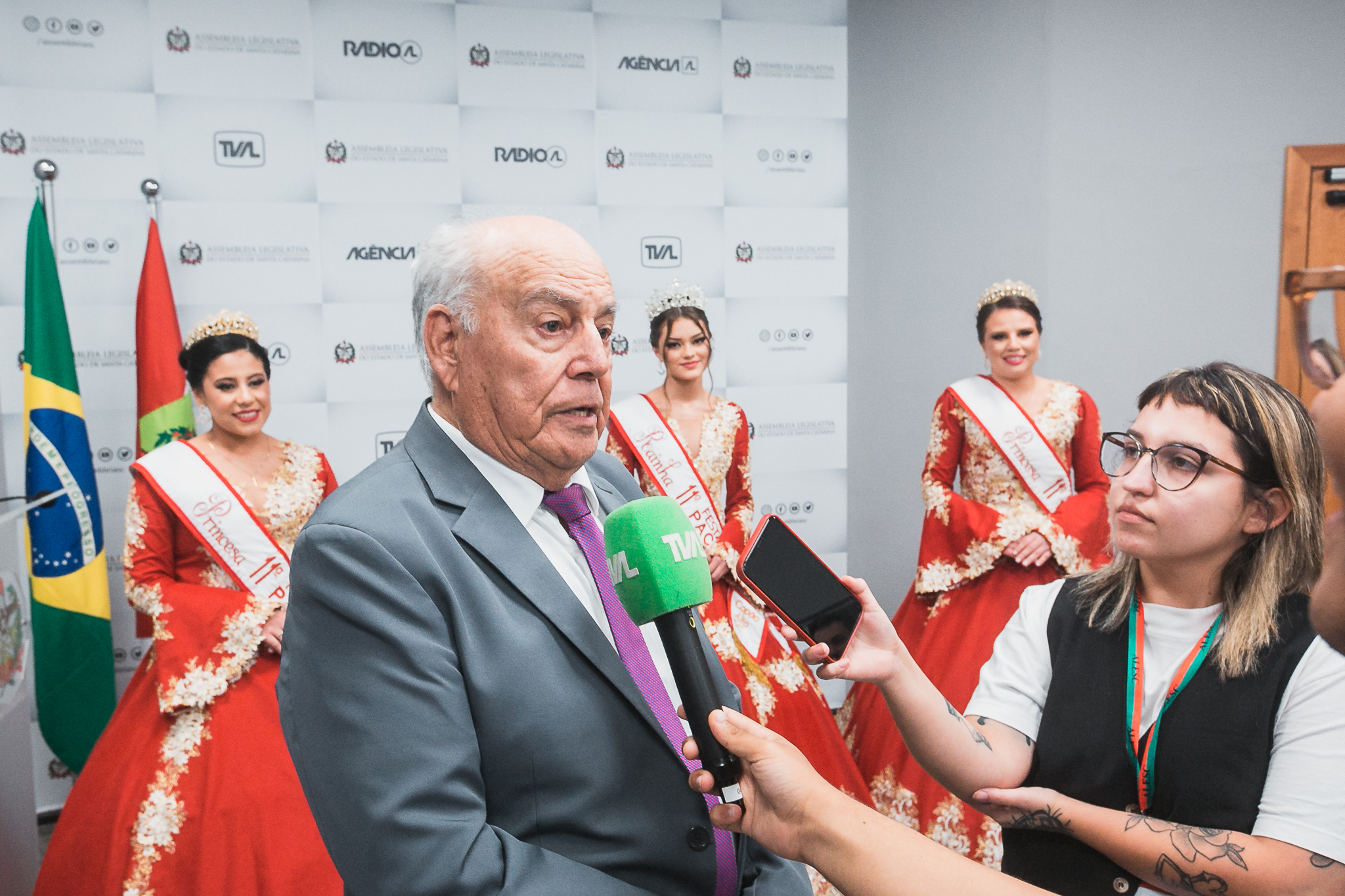Suspensão de Sessão - Prefeito e Realeza de Capão Alto convidam para a Festa da Paçoca