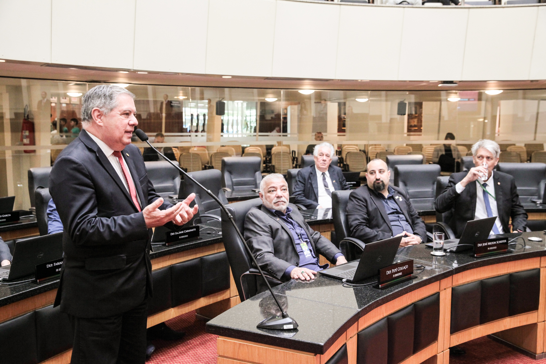 Suspensão da Sessão Ordinária
