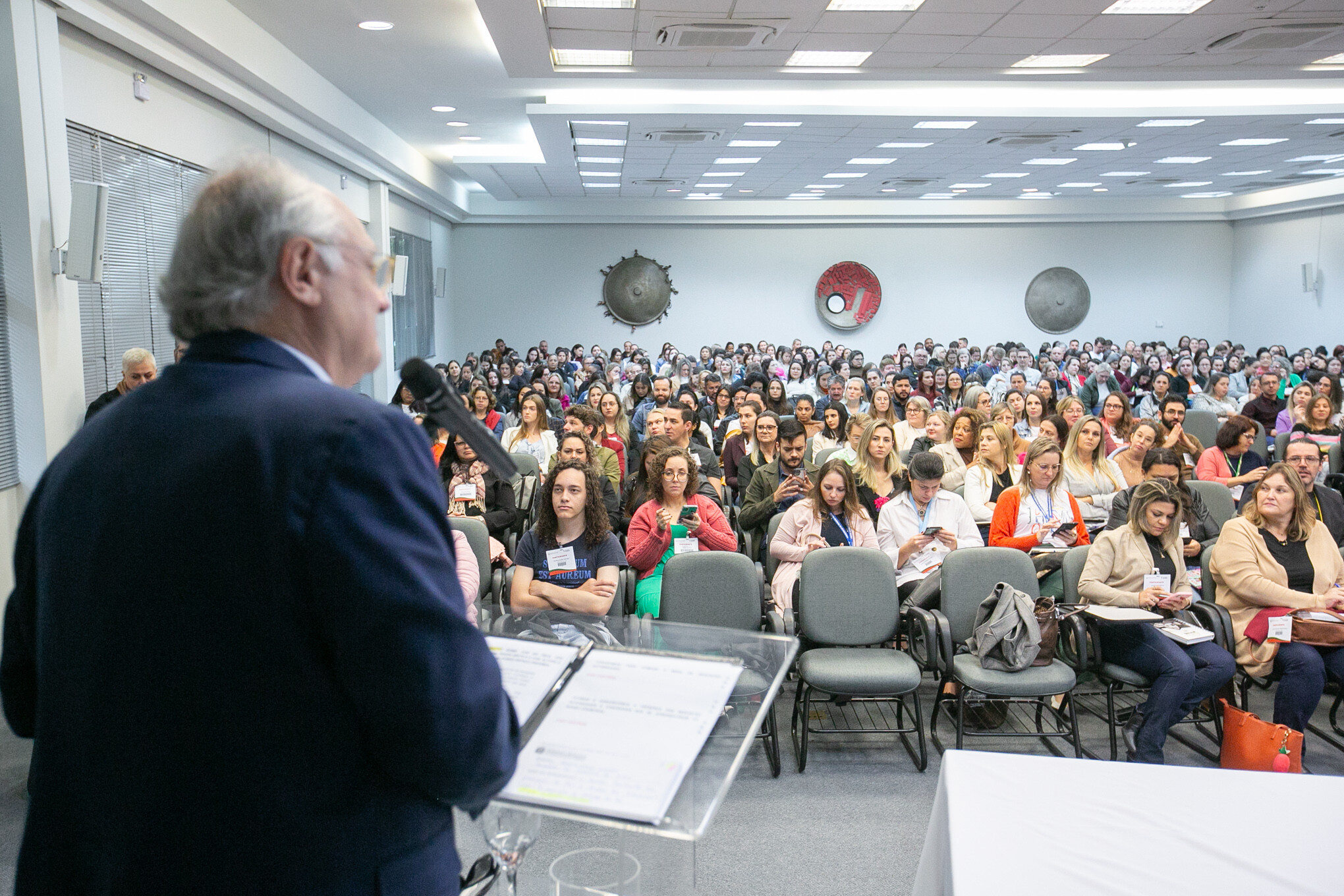 Jaraguá do Sul recebe 1º seminário da Apae sobre autismo e inclusão social