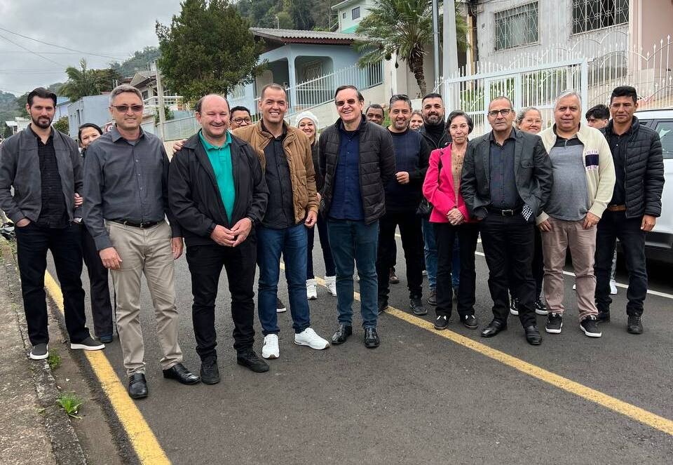 Agendas para realizar visitas institucionais e acompanhar a aplicação de recursos FOTO: Ascom deputado Jair Miotto