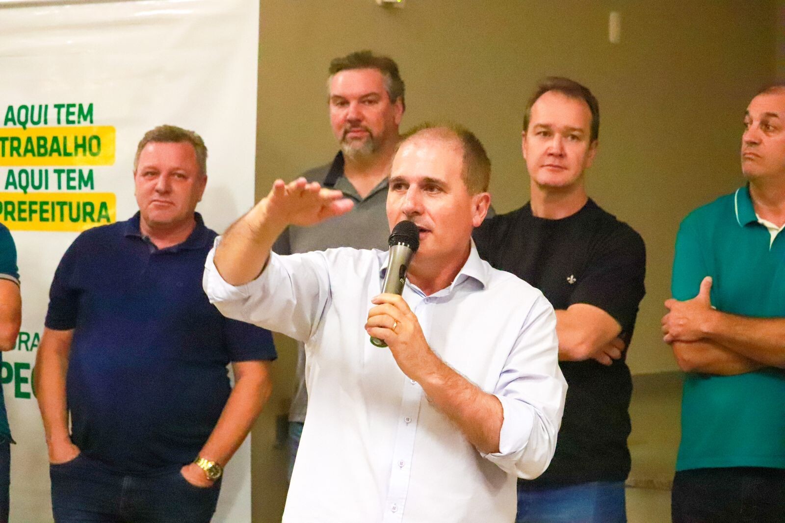 Deputado Altair Silva na inauguração em Chapecó