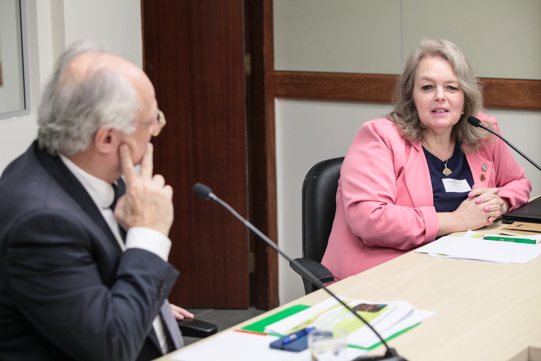 Deputado Dr. Vicente e presidente da  FCEE, Jeane Rauh Probst Leite