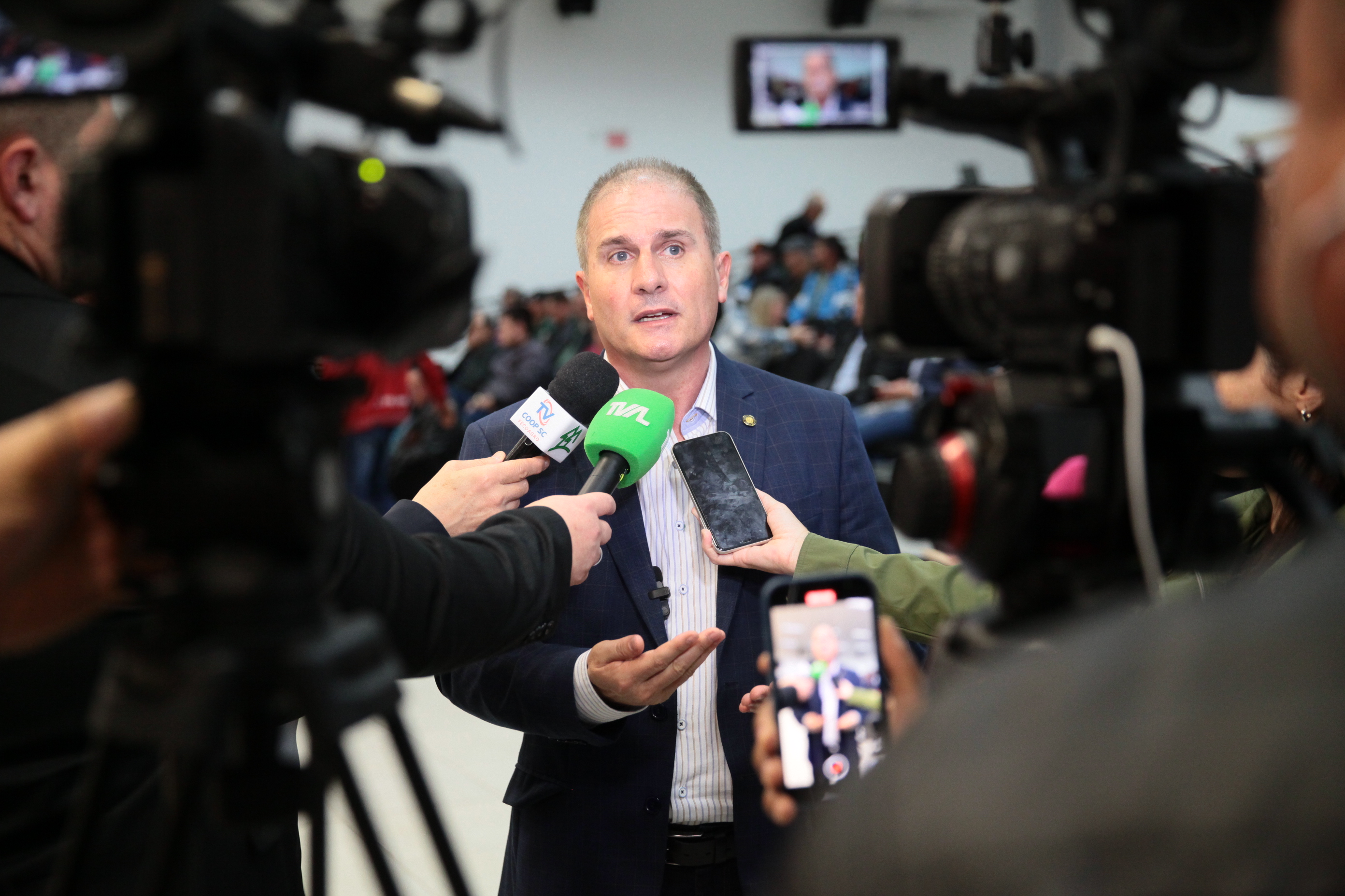 Audiência Pública que irá discutir a situação dos produtores de Leite do Estado - Deputado Altair Silva (PP)