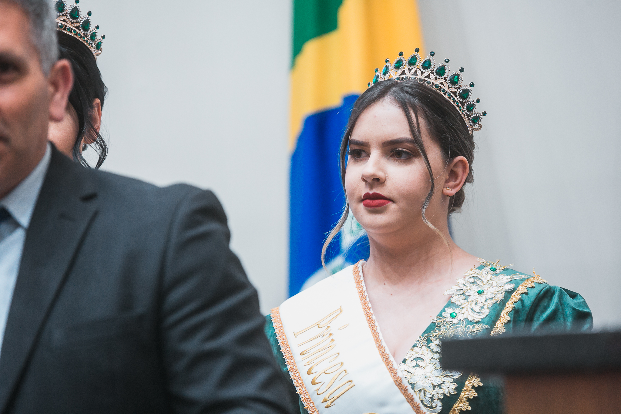 Suspensão de Sessão - Prefeito e Realeza de Cerro Negro