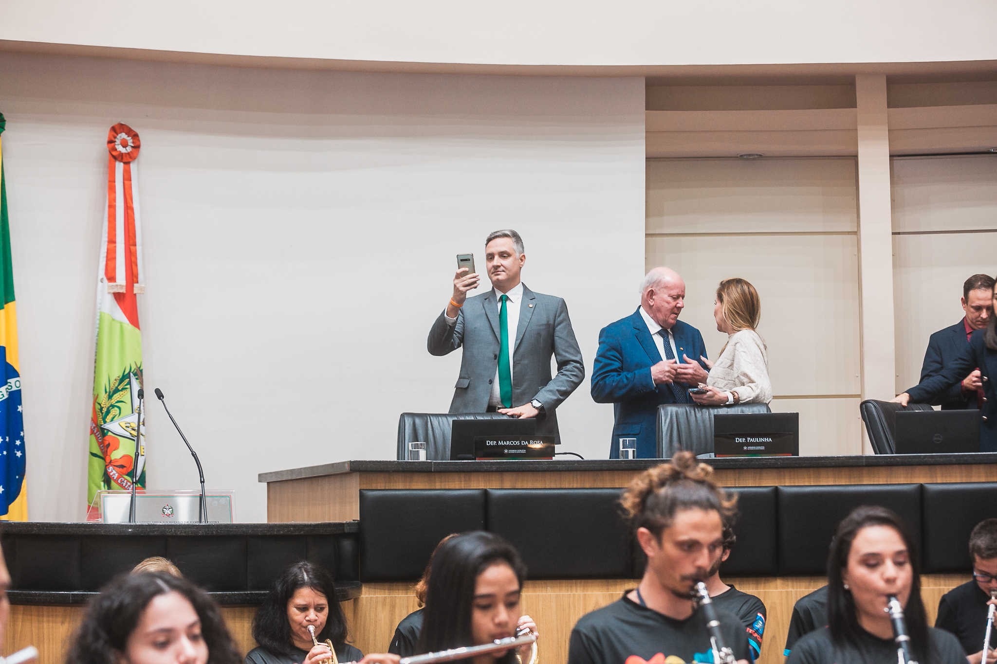 Suspensão de Sessão - Tiago de Oliveira, Vereador de Itapoá e Banda Foral