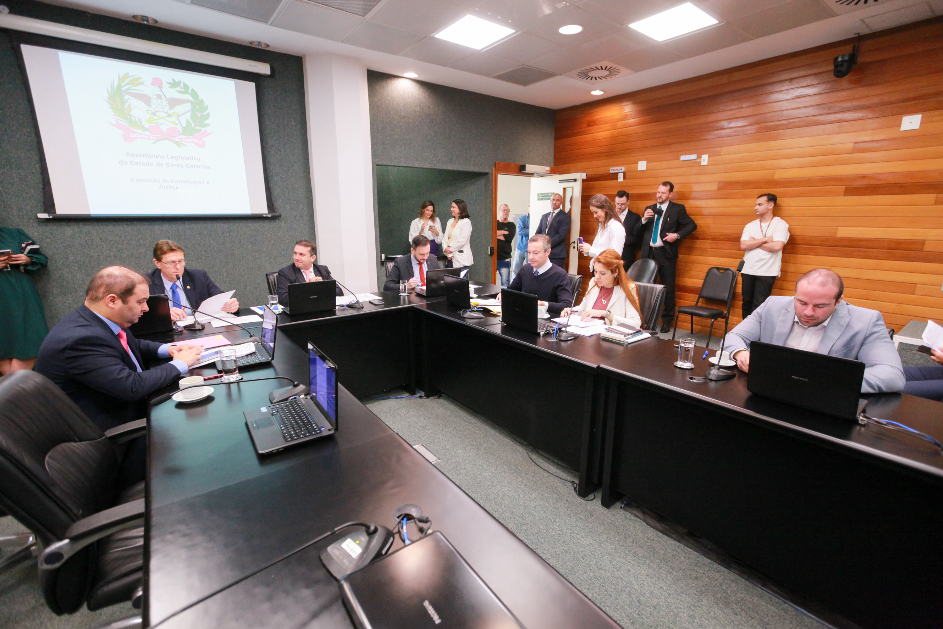 Comissão de Constituição e Justiça