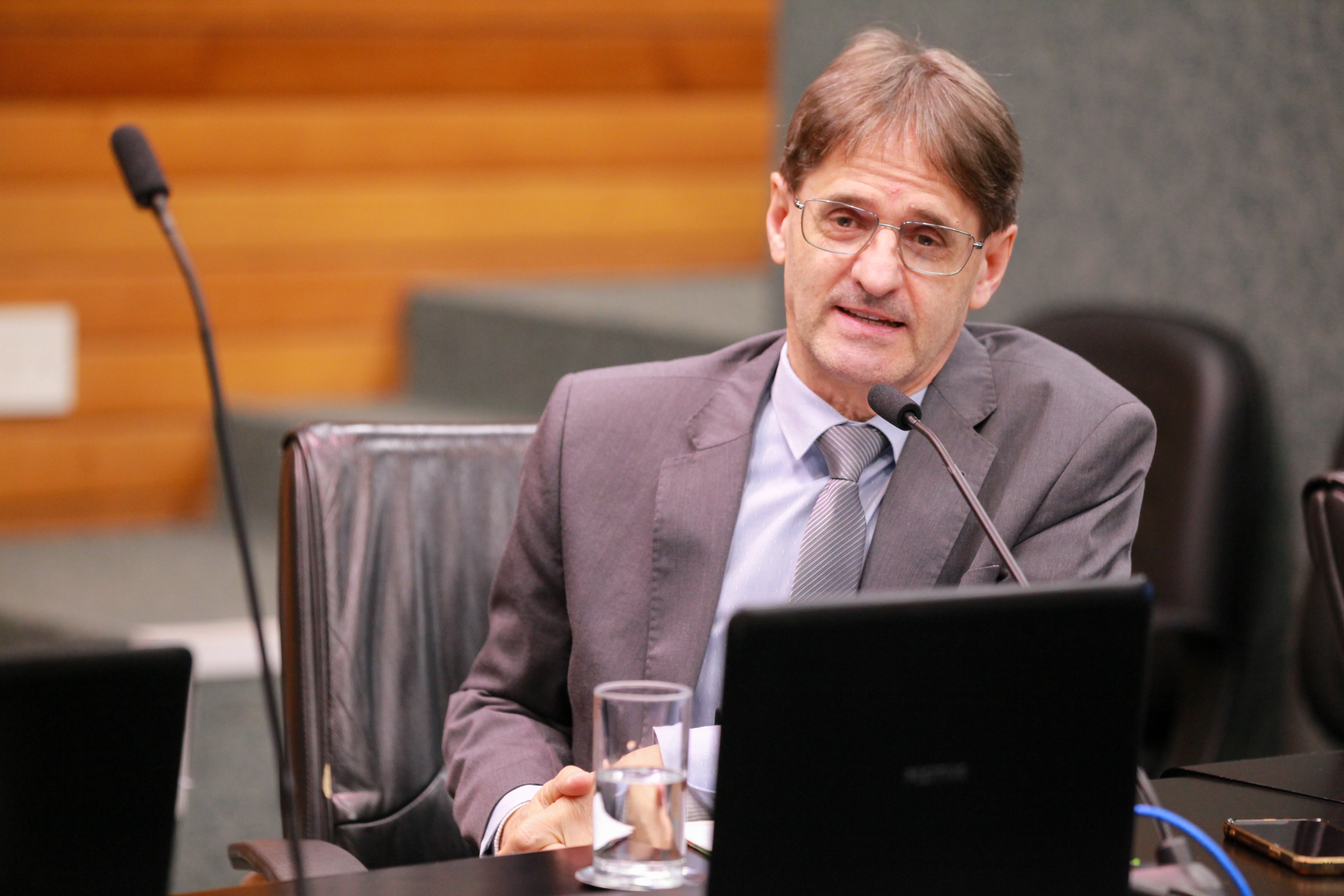 Comissão Especial constituída pelo Ato da Presidência Nº 121-DL, 2023 (ARESC)