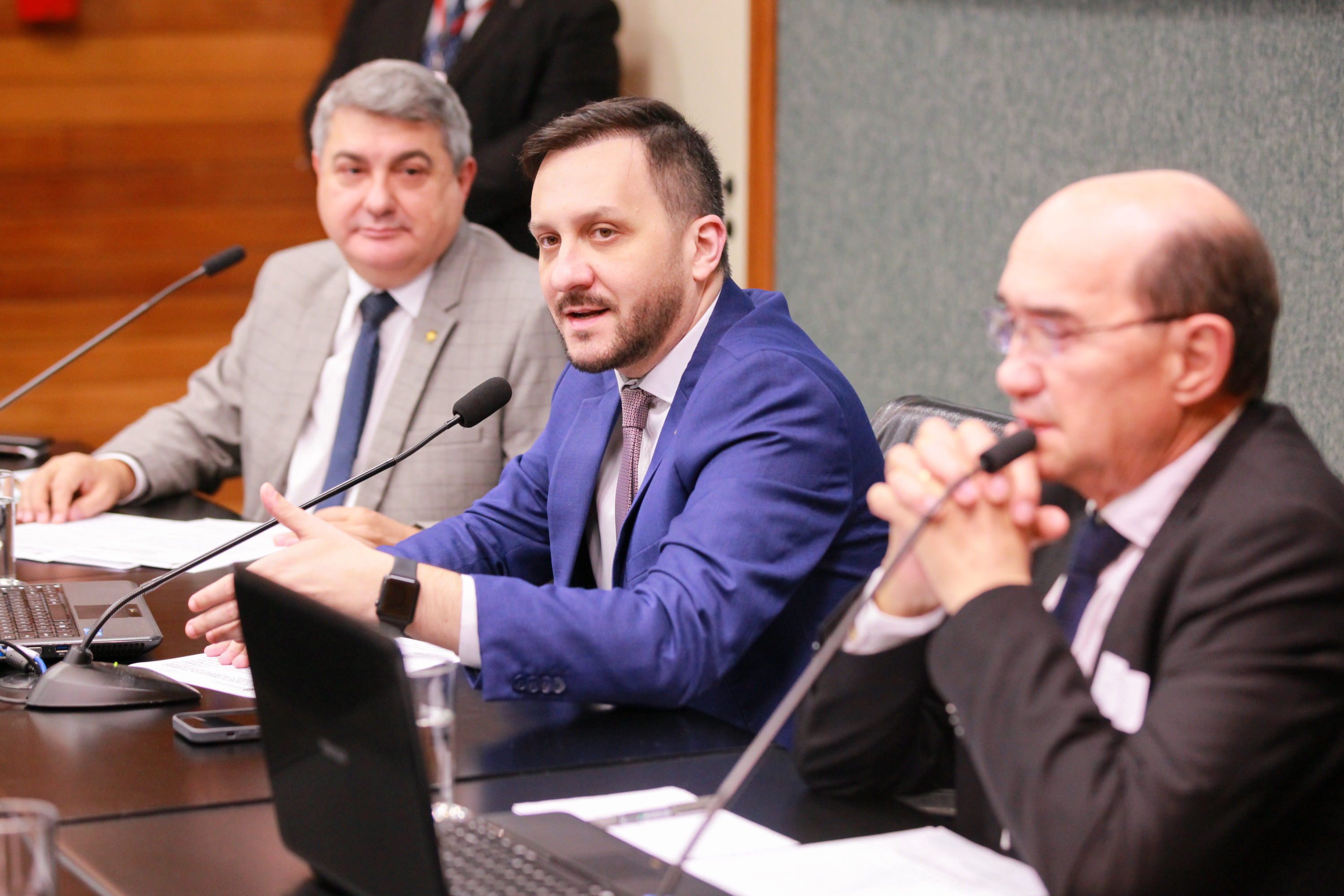Comissão Especial constituída pelo Ato da Presidência Nº 121-DL, 2023 (ARESC)
