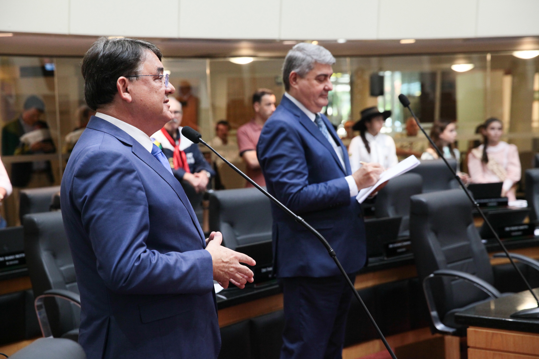 Suspensão da Sessão - Homenagem ao Dia do Gaúcho - Deputado Maurício Peixer (PL)