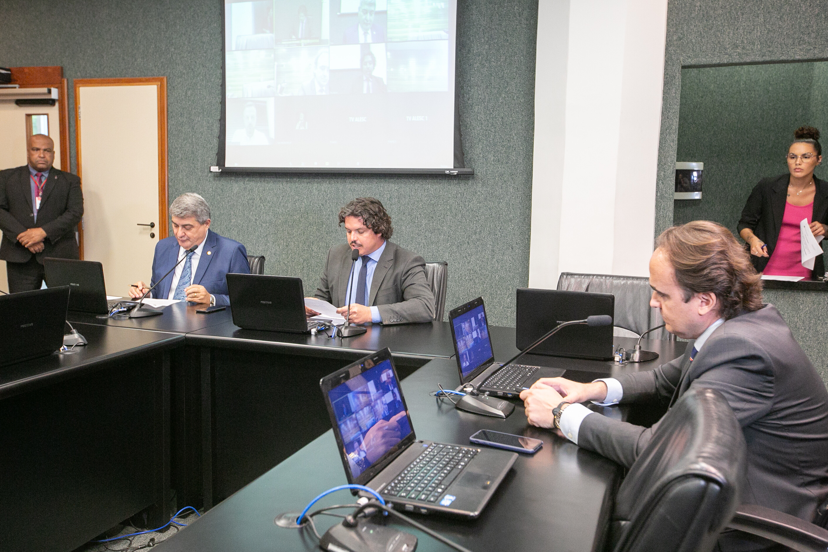 Comissão aprova projeto sobre coleta de água da chuva