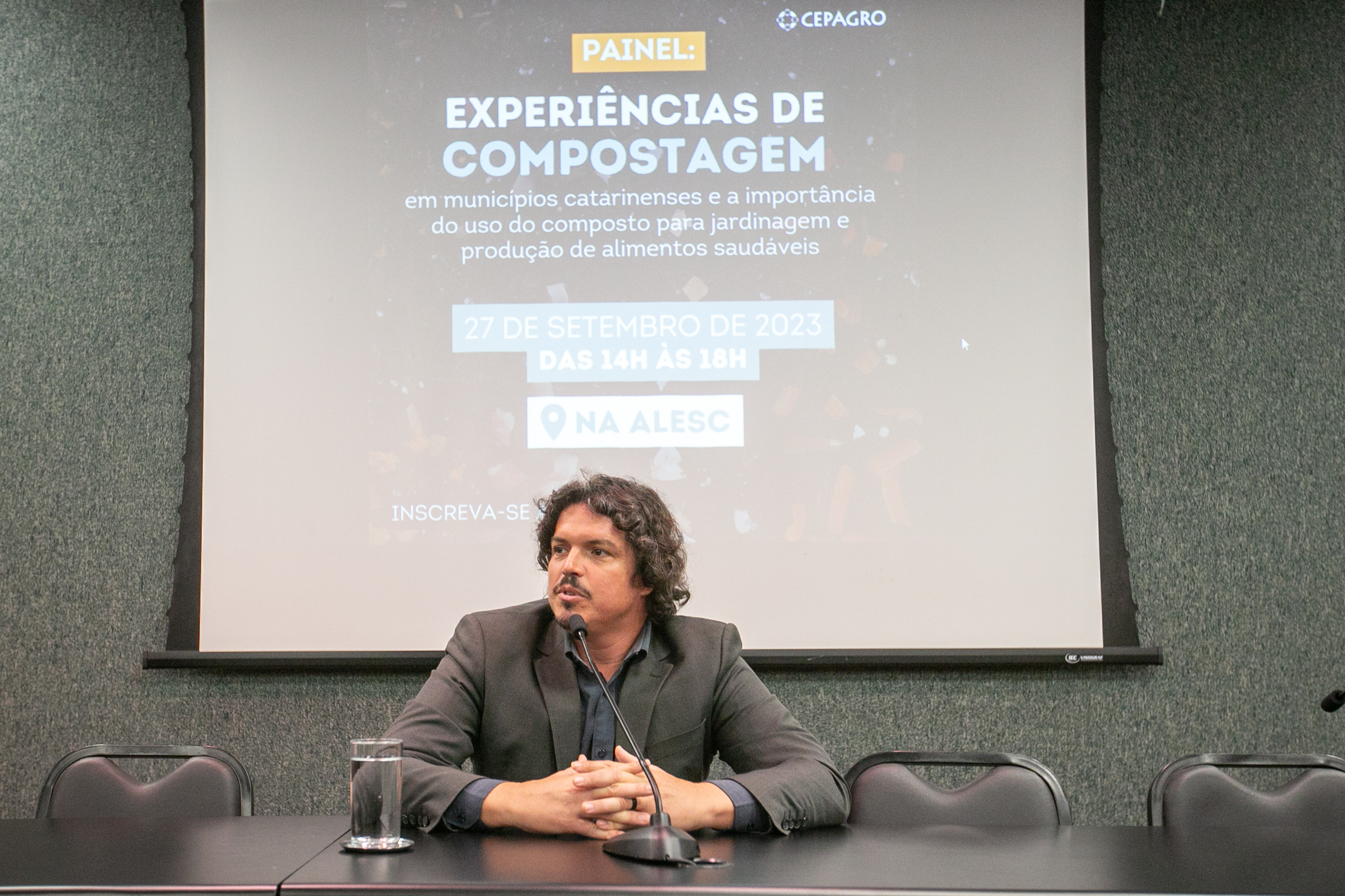 Painel: Experiências de Compostagem em Municípios Catarinenses e a importância do uso do composto