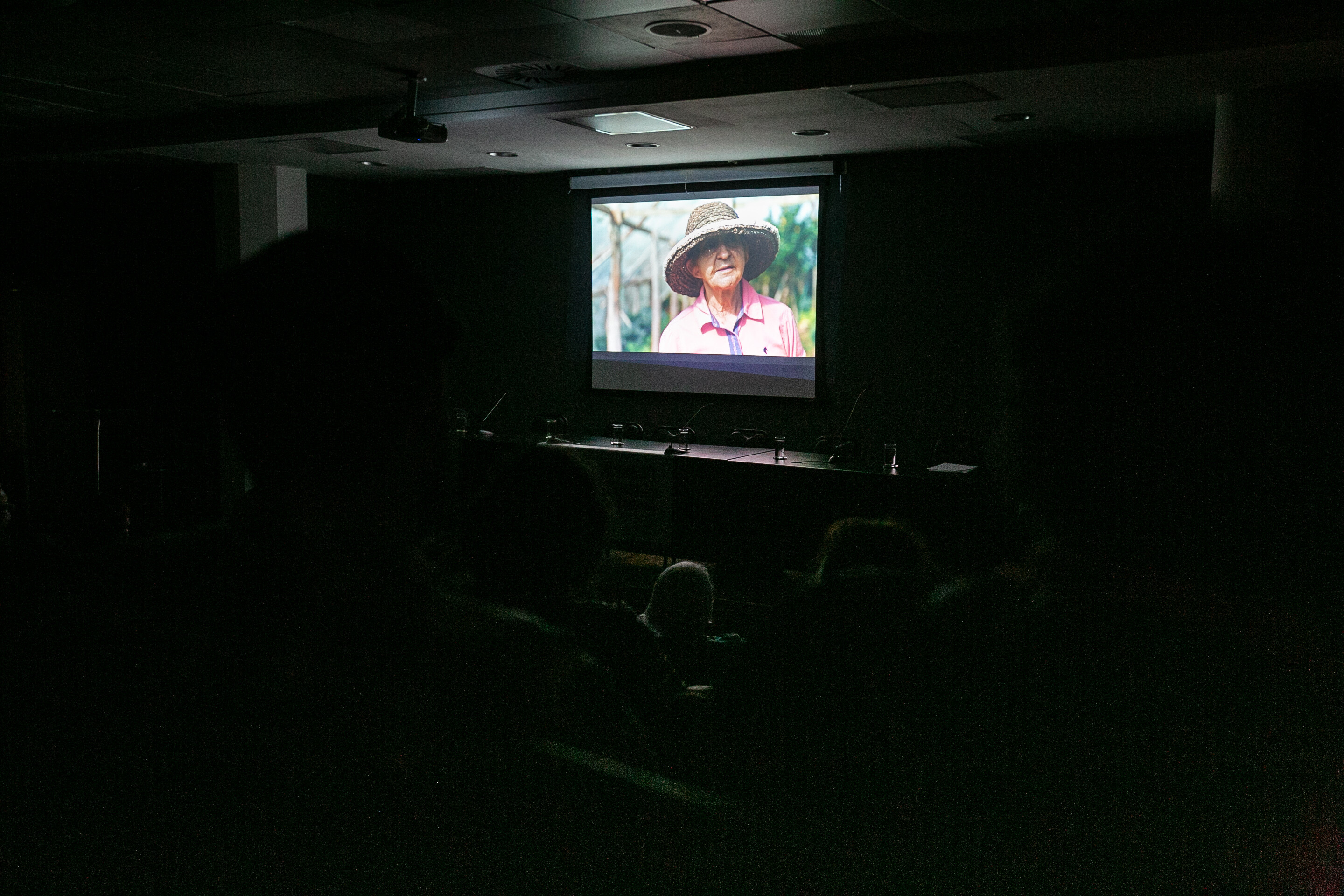Documentário “Luci e a terra” é exibido no Parlamento