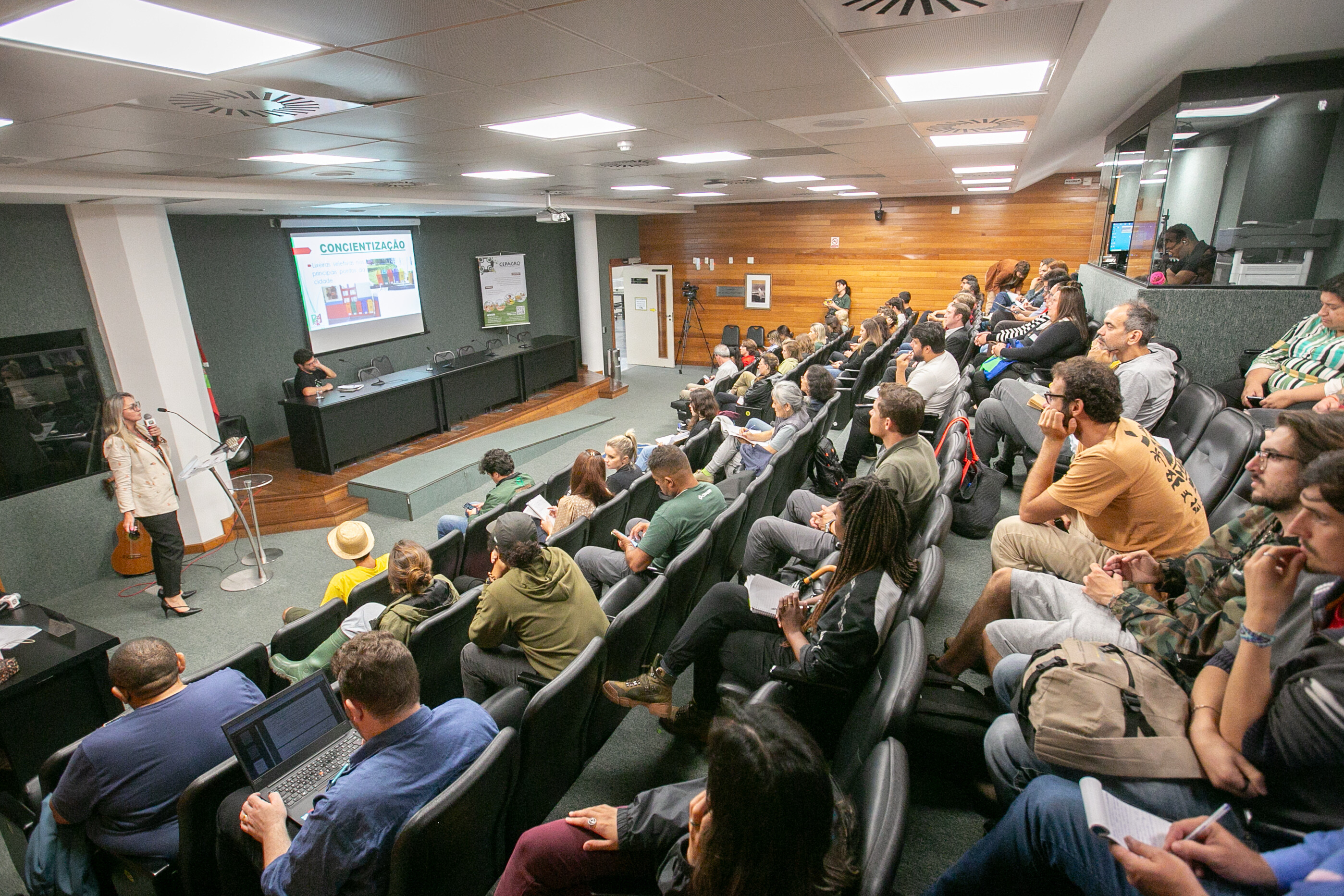 Painel trouxe apresentações de projetos desenvolvidos em Rancho Queimado, Lages e Florianópolis