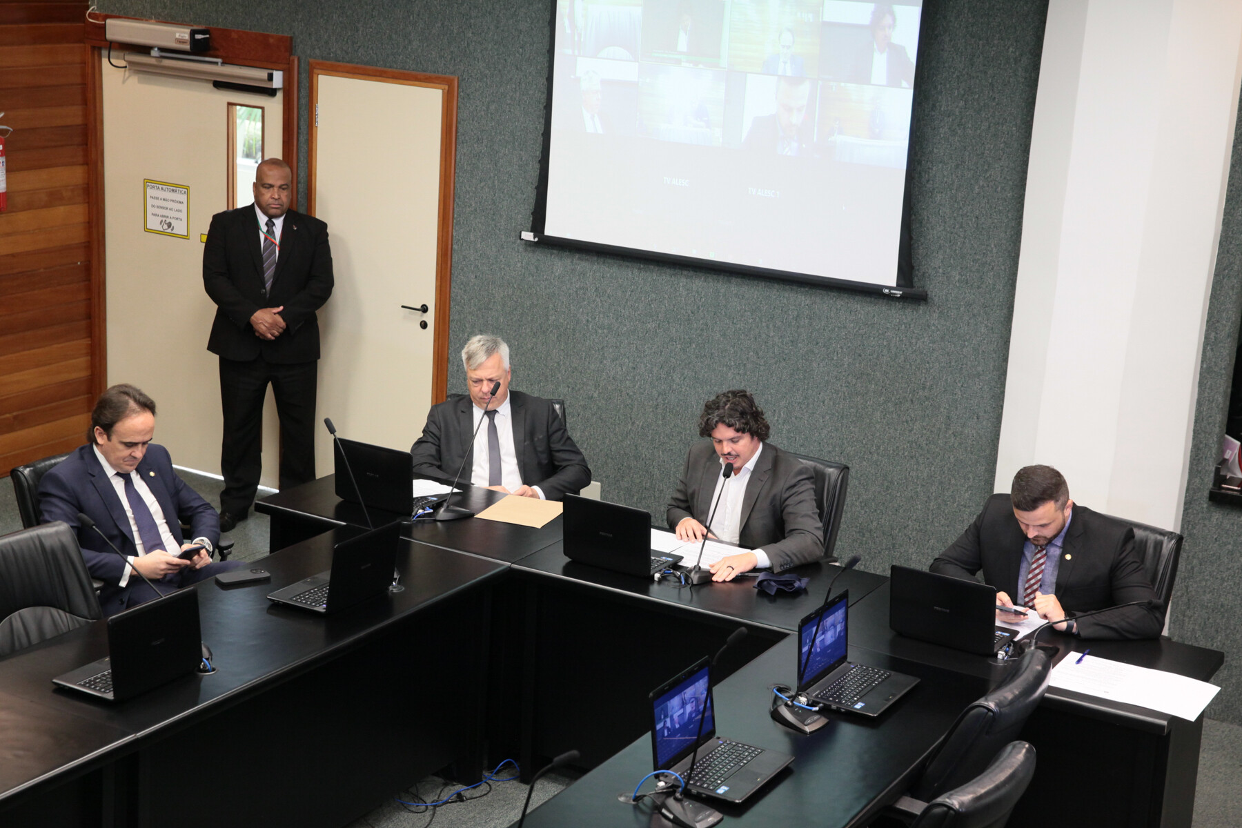 Comissão aprova projeto que cria a Política Estadual do Hidrogênio Verde