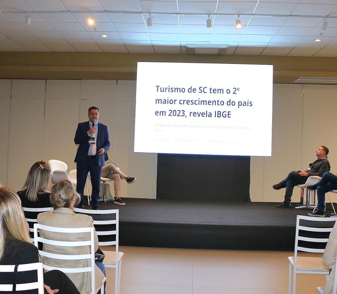 Deputado Ivan Naatz: Turismo catarinense tem destaque nacional e cresce em arrecadação e profissionalização.