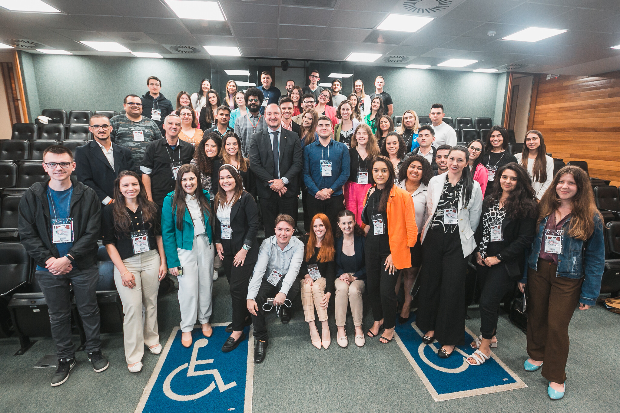 Presidente da Alesc responde perguntas dos estudantes do Estágio-Visita