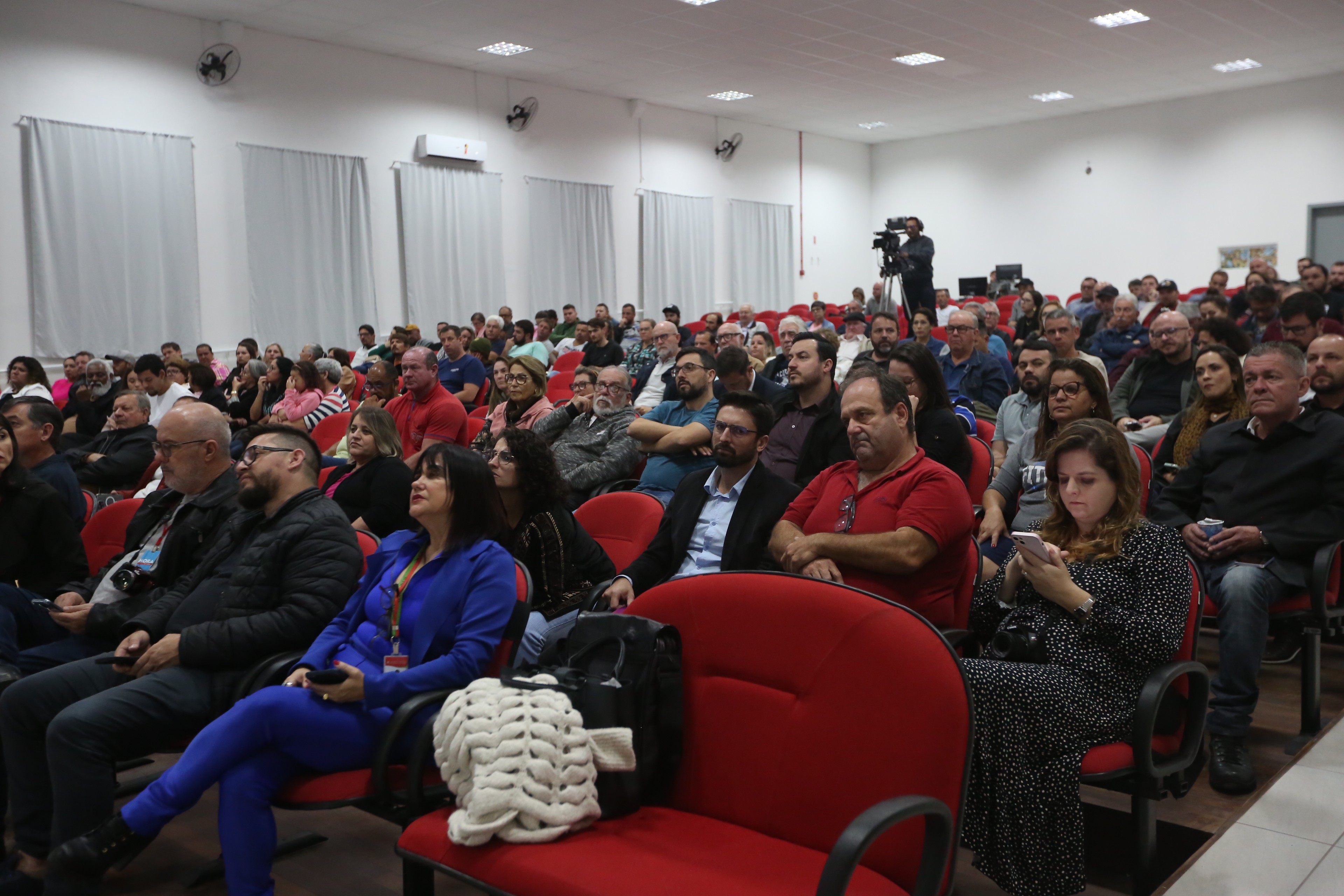 Audiência Pública - Apresentação de projeto de mobilidade do sistema viário Porto Belo
