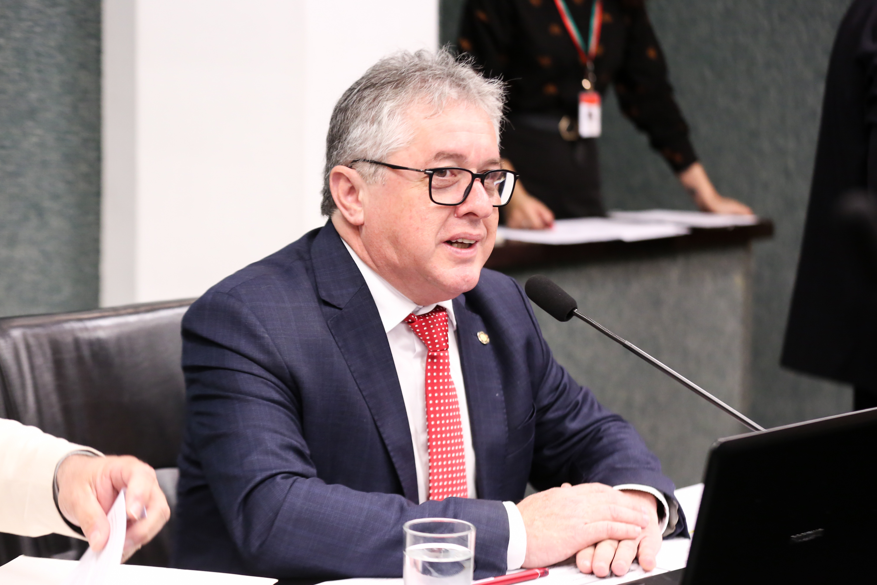 Comissão de Assuntos Municipais