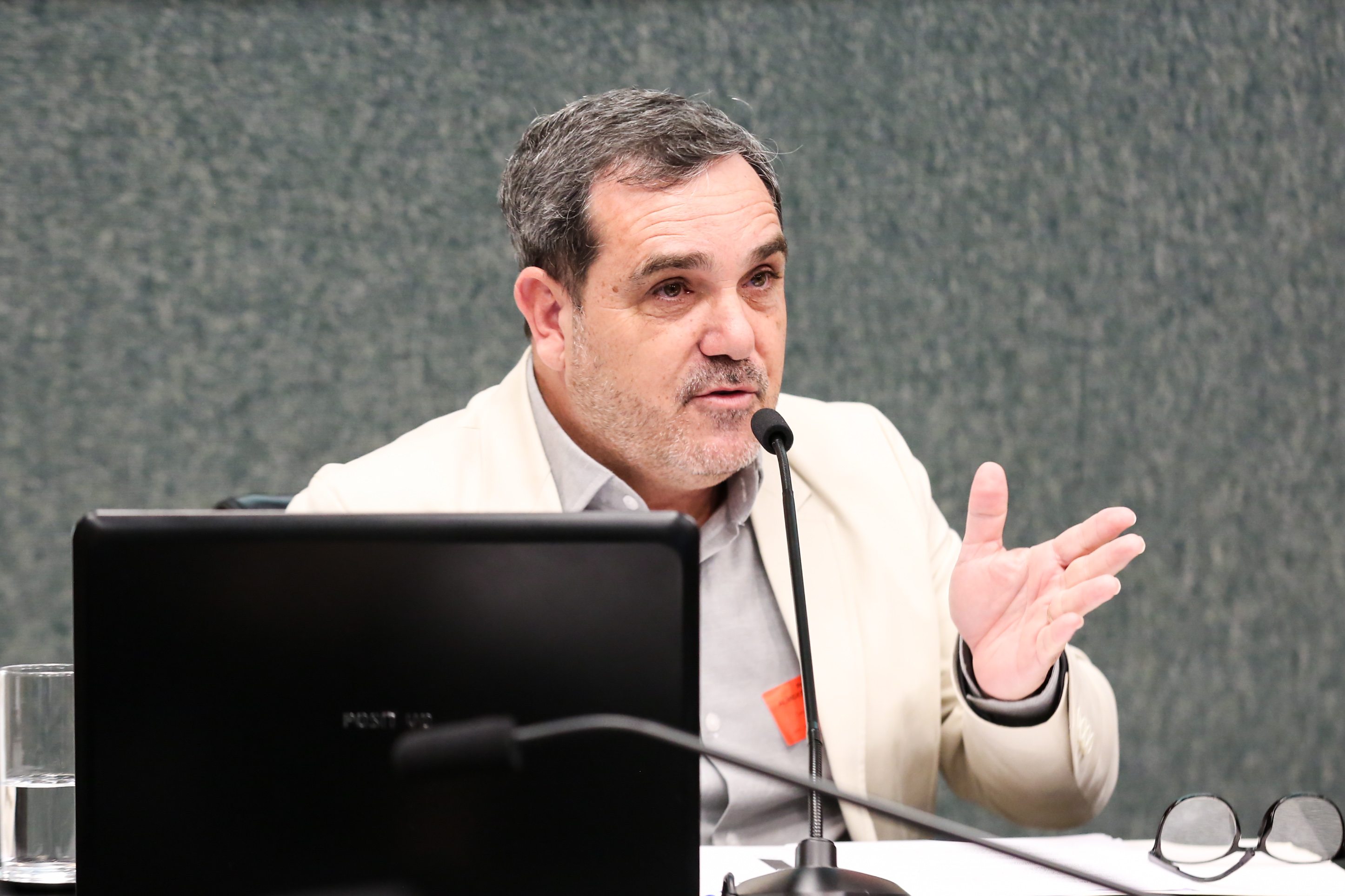Comissão de Assuntos Municipais
