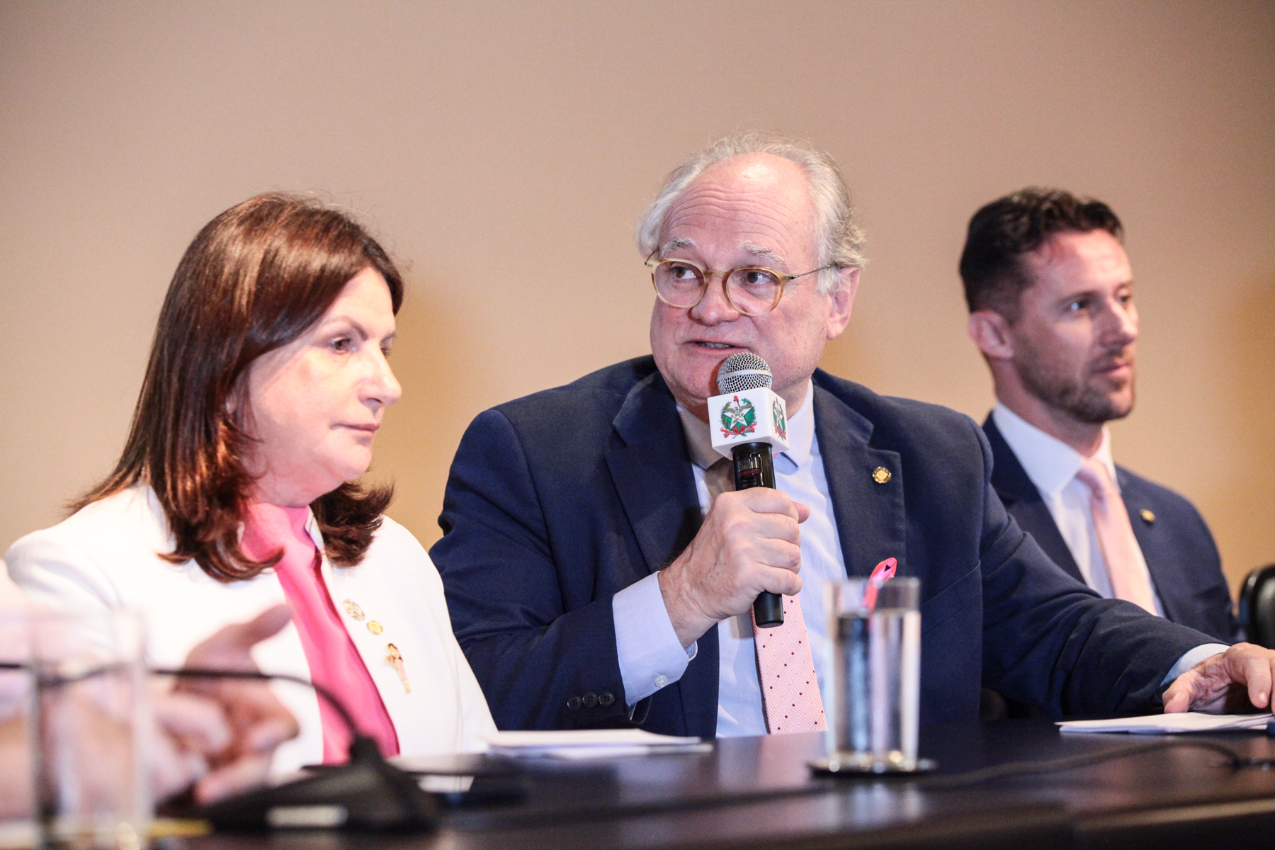 Lançamento do Outubro Rosa e da Frente Parlamentar de Apoio às Redes Femininas de Combate ao Câncer