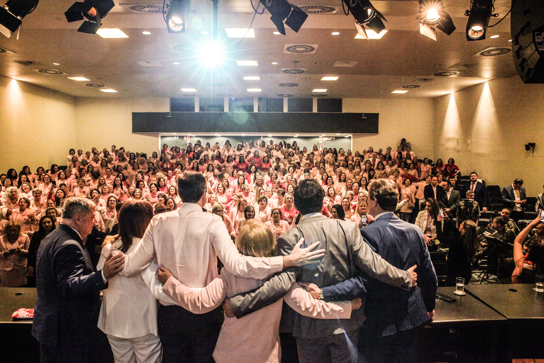 Lançamento do Outubro Rosa e da Frente Parlamentar de Apoio às Redes Femininas de Combate ao Câncer