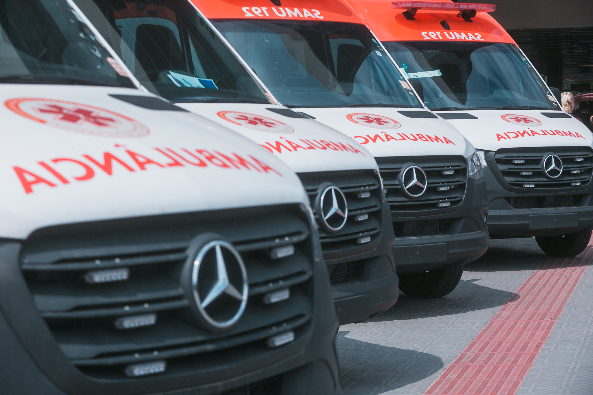 Ato oficial de entrega de Ambulâncias