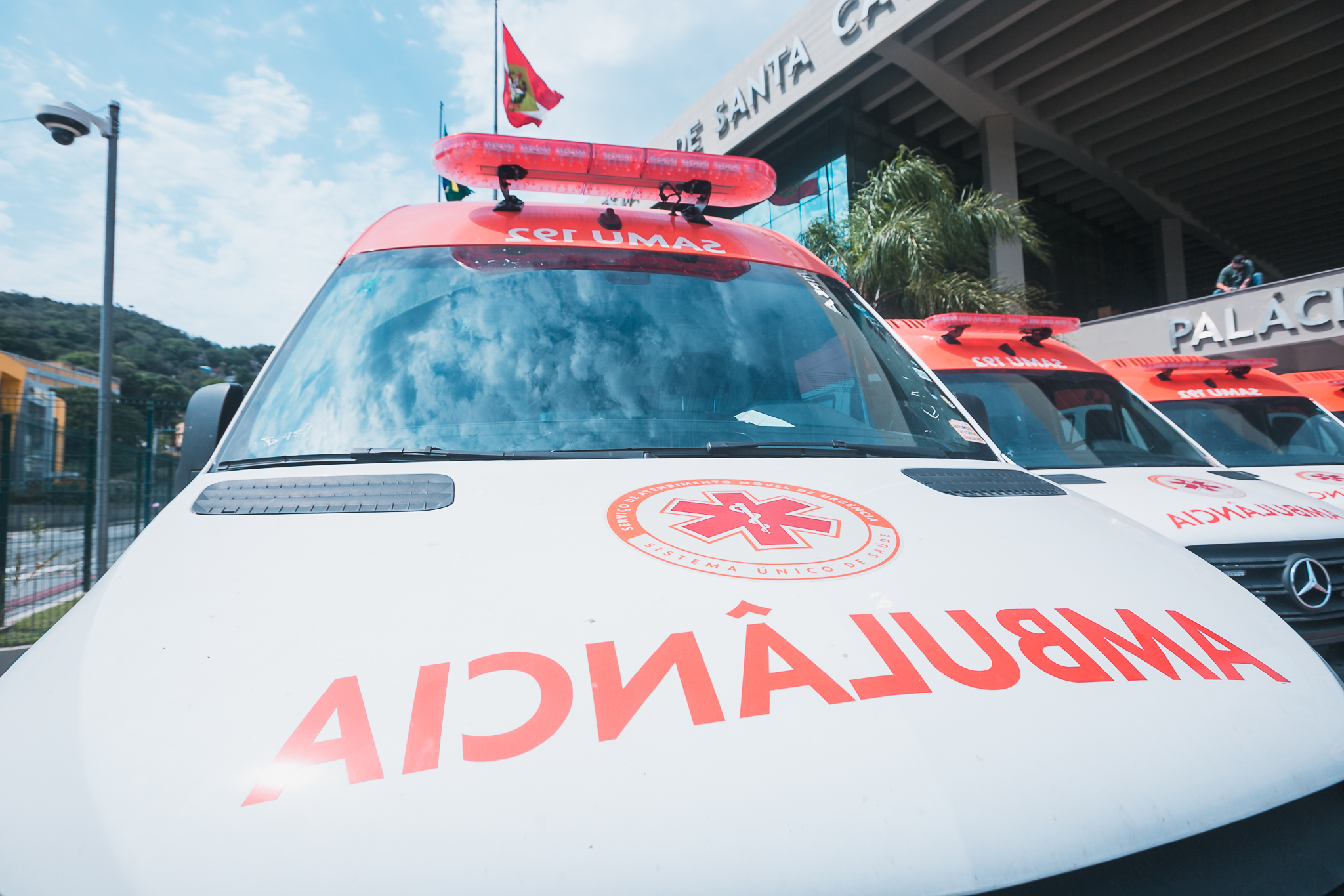 Ato oficial de entrega de Ambulâncias